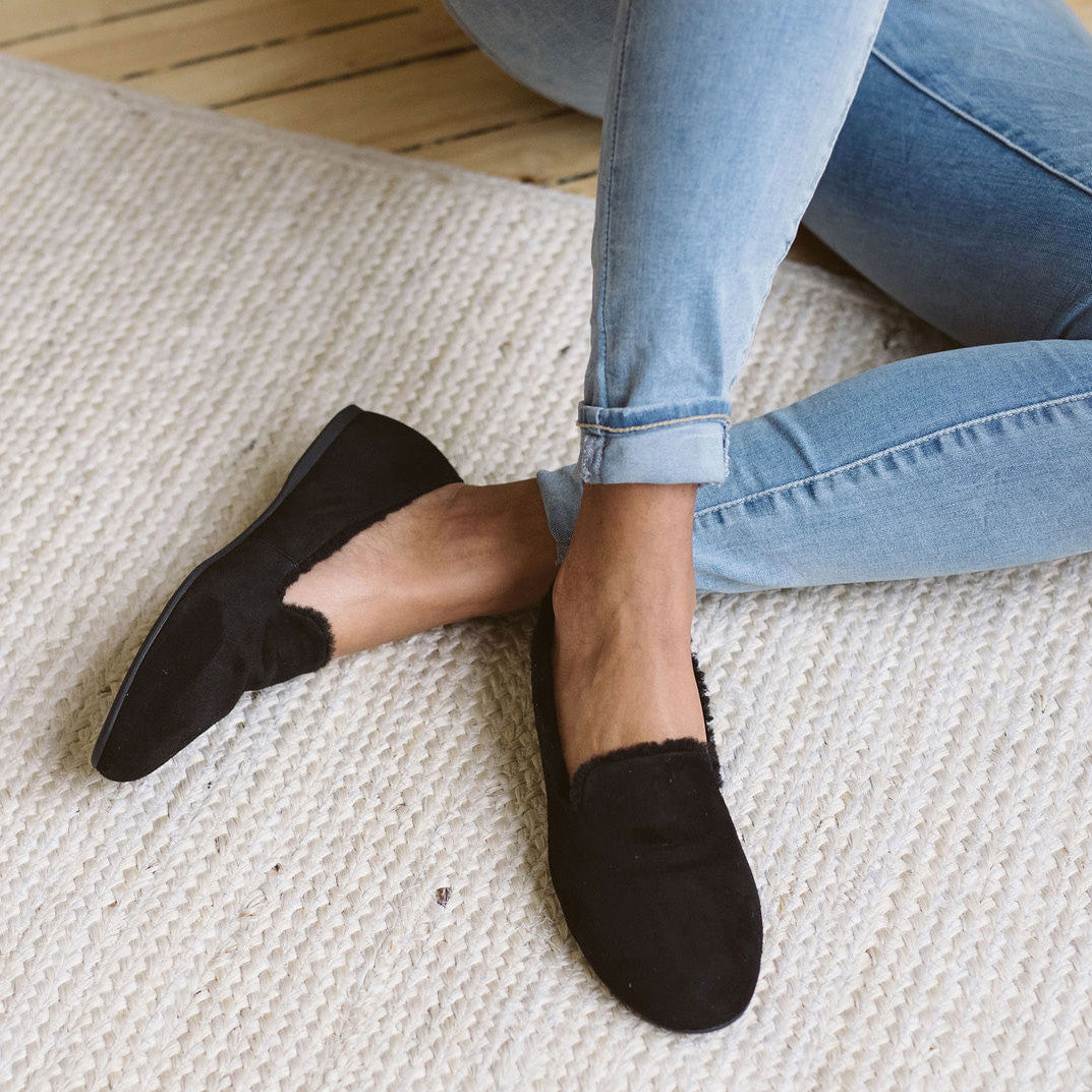 #color_black-suede