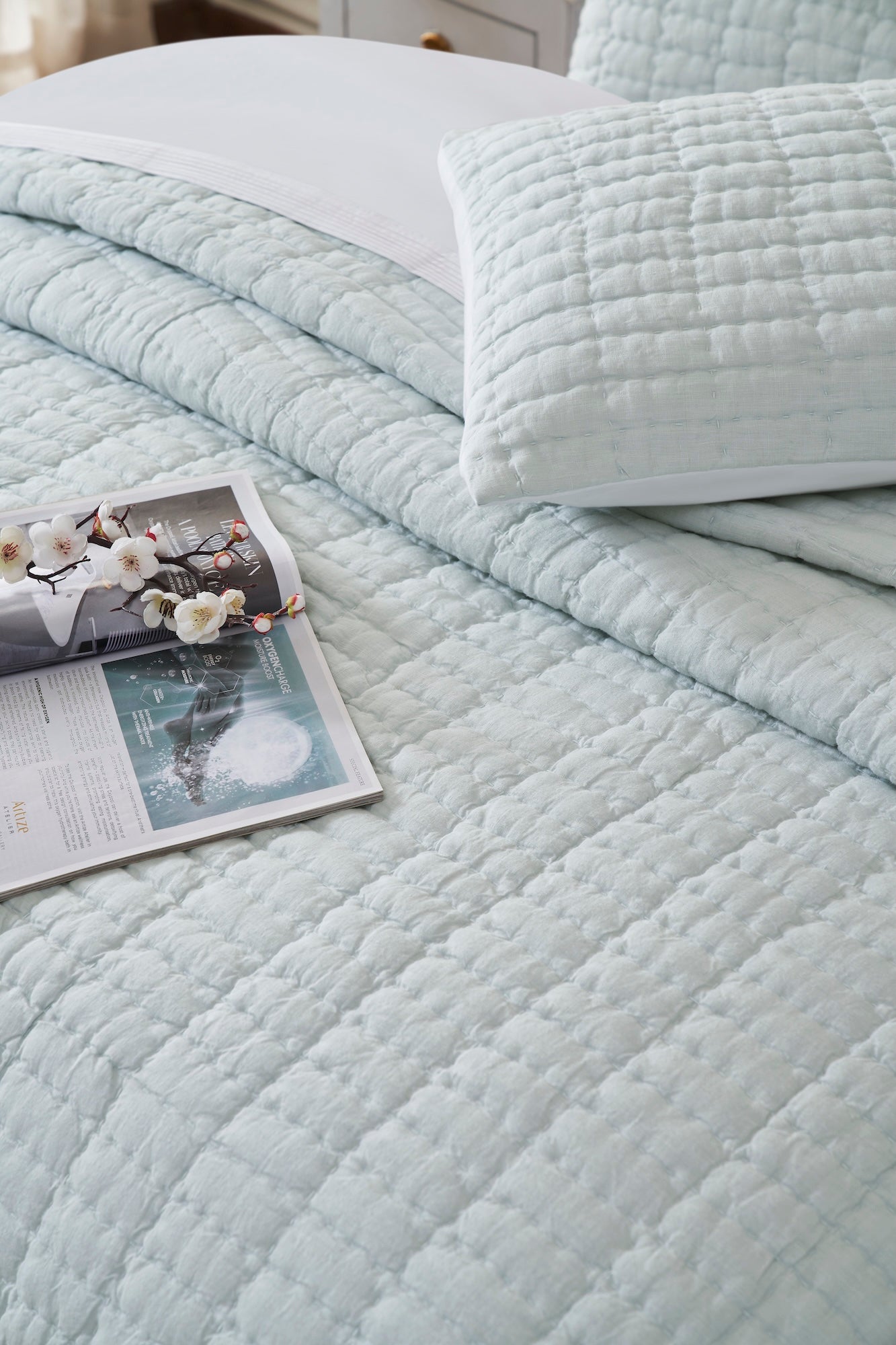 QT-373-9496_4|Soft light blue quilted bedding, featuring a cozy textured grid pattern, perfect for adding serene comfort to any bedroom decor.