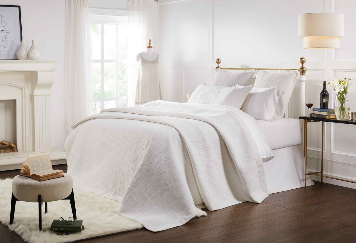 CL-168-9496_2|White textured cotton blend coverlet for a luxurious master bedroom. Elegant and cozy bedding decor.