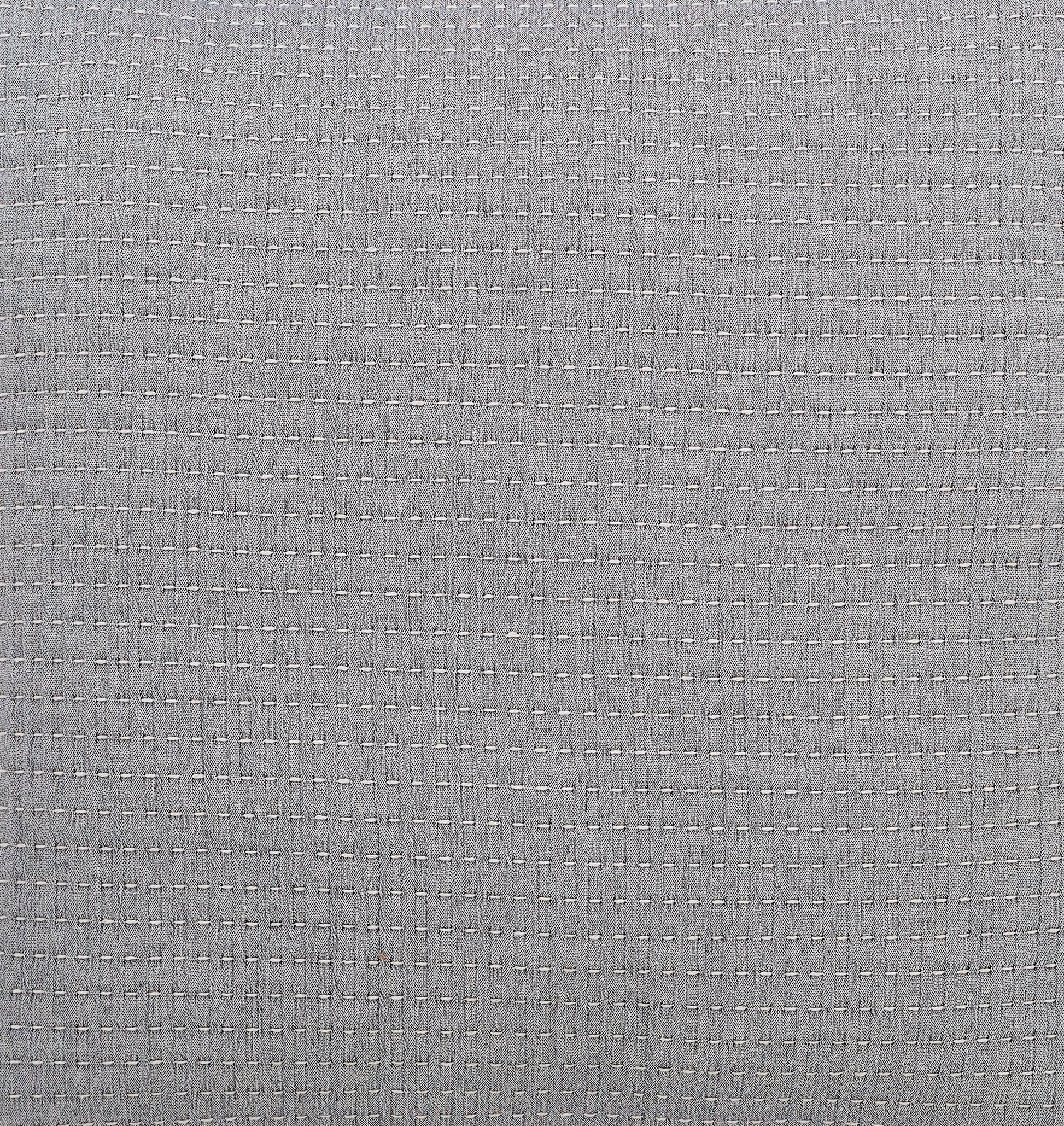 ES-108-2626_2|Stylish medium grey woven blanket fabric, featuring a subtle grid pattern for refined and cozy accents.