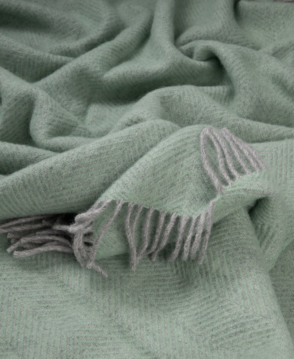 Highland Tweeds Herringbone Pure New Wool Throw ~ Basil ~-Throws and Blankets-[bar code]-Prince of Scots