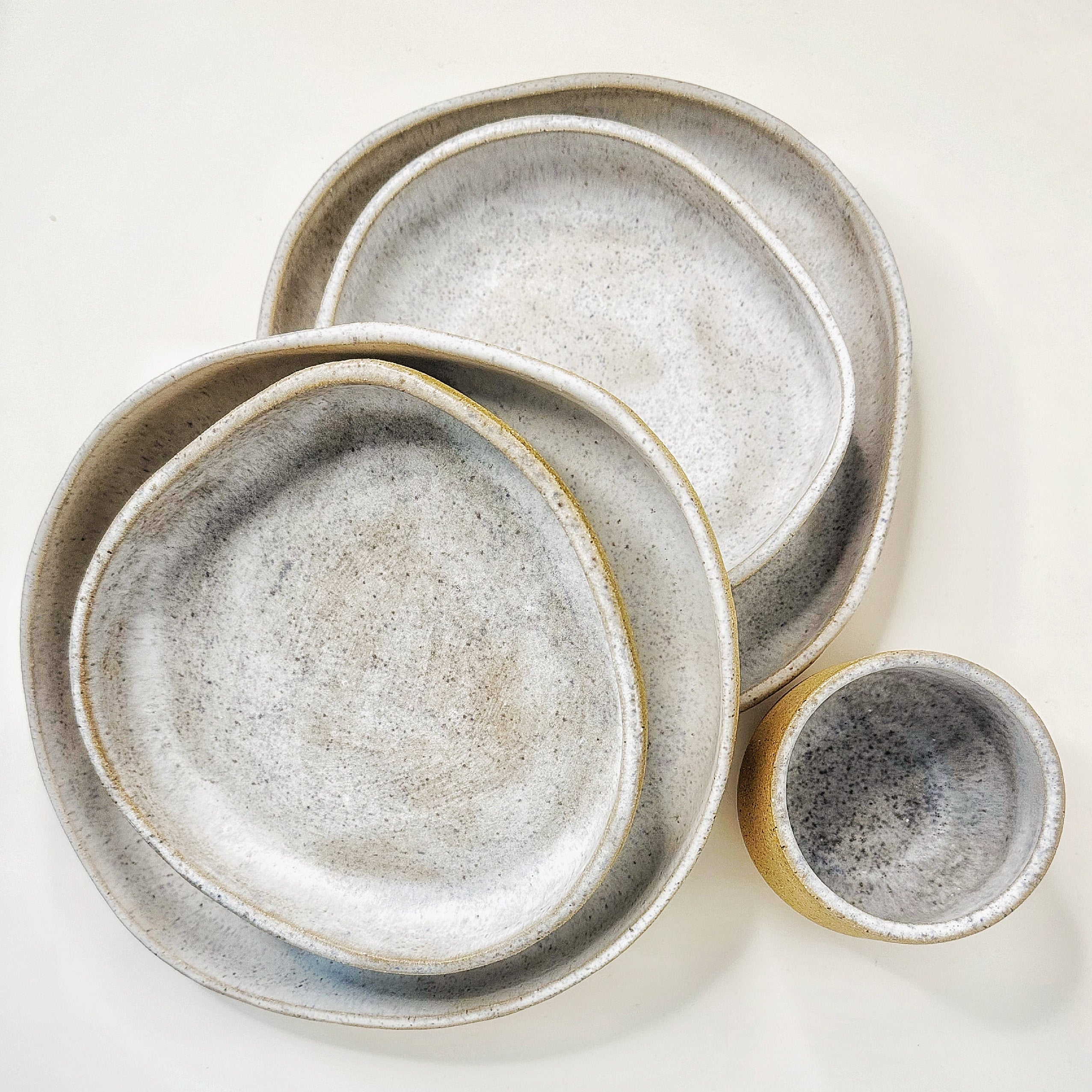 Handmade Ceramic PLATES BUNDLE | Color: Ocean Sand. (Sizes: 8.5" & 6")