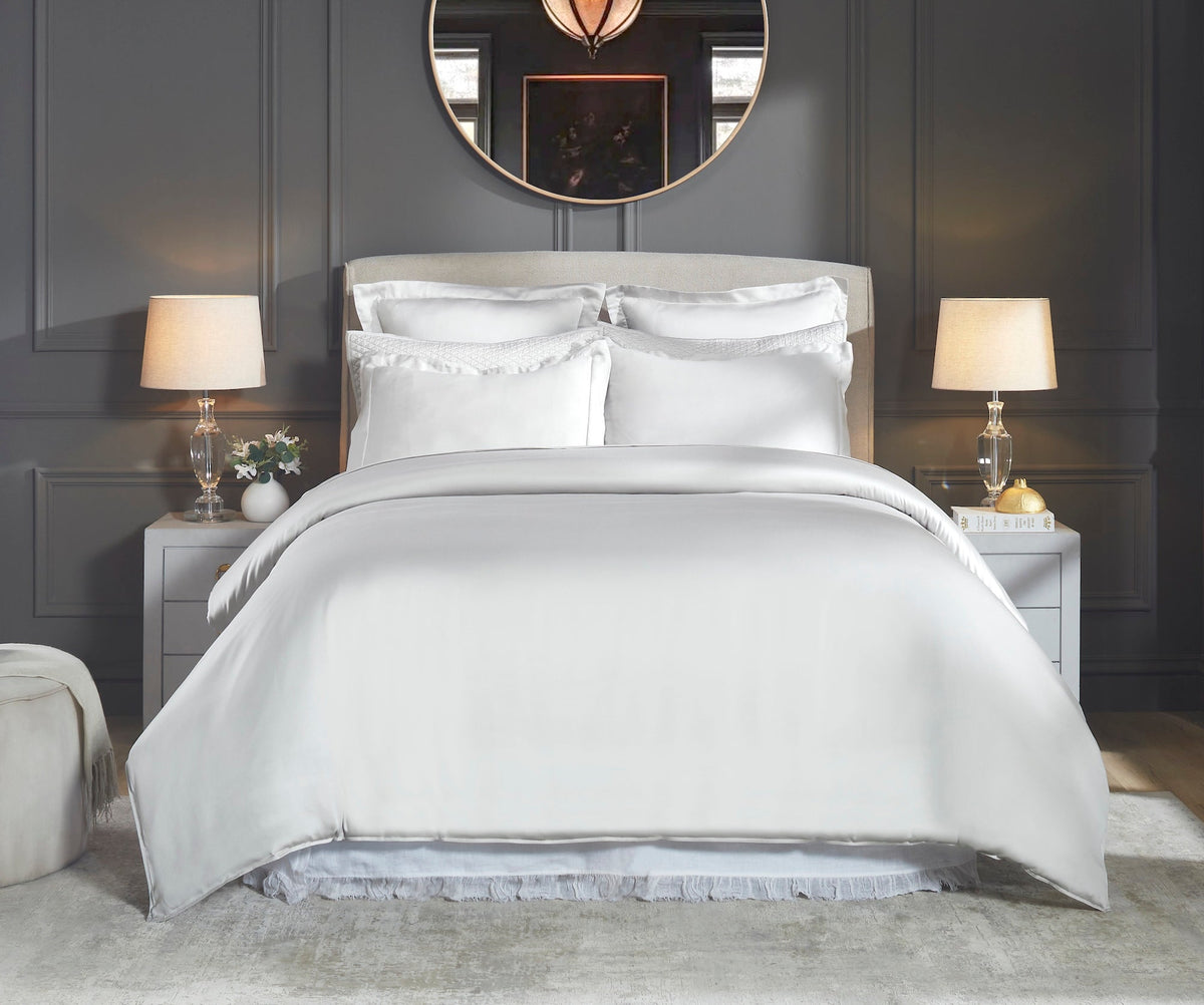 DT-047-9092_1|Elegant white sateen duvet cover on a modern bed in a sophisticated bedroom setting, offering premium sleep comfort.