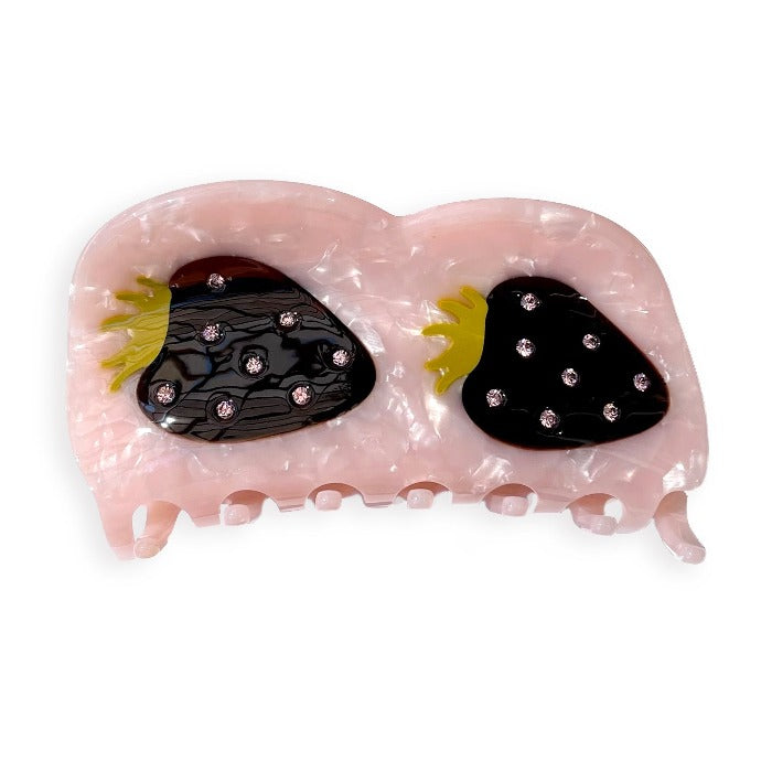 Centinelle Best Seller Strawberries Hair Claw. Handmade on cellulose acetate, with splice technique, exquisite miniature details and crystals, that are tied directly to its value and make them unique and special. 