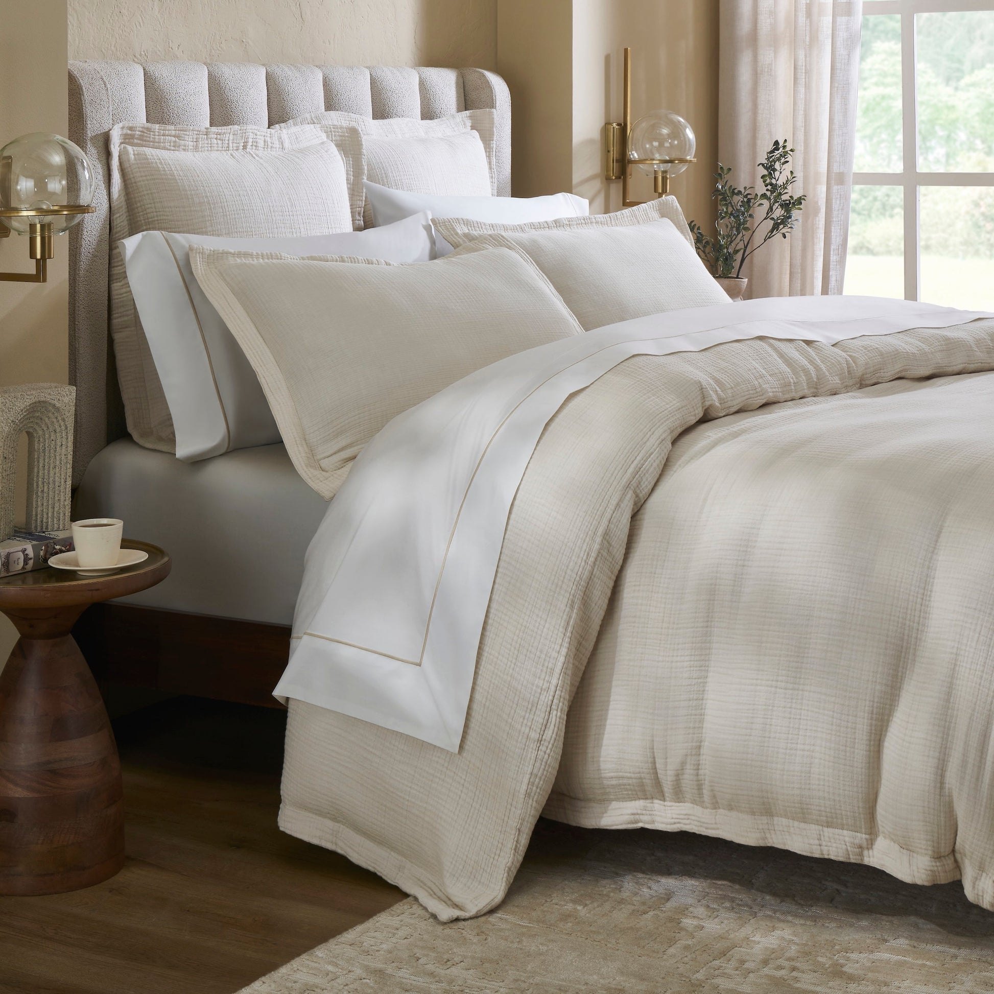 DT-049-9092_4|Cream textured duvet cover, soft crinkled gauze-like fabric for a relaxed, inviting modern bedroom aesthetic. Luxury bedding.