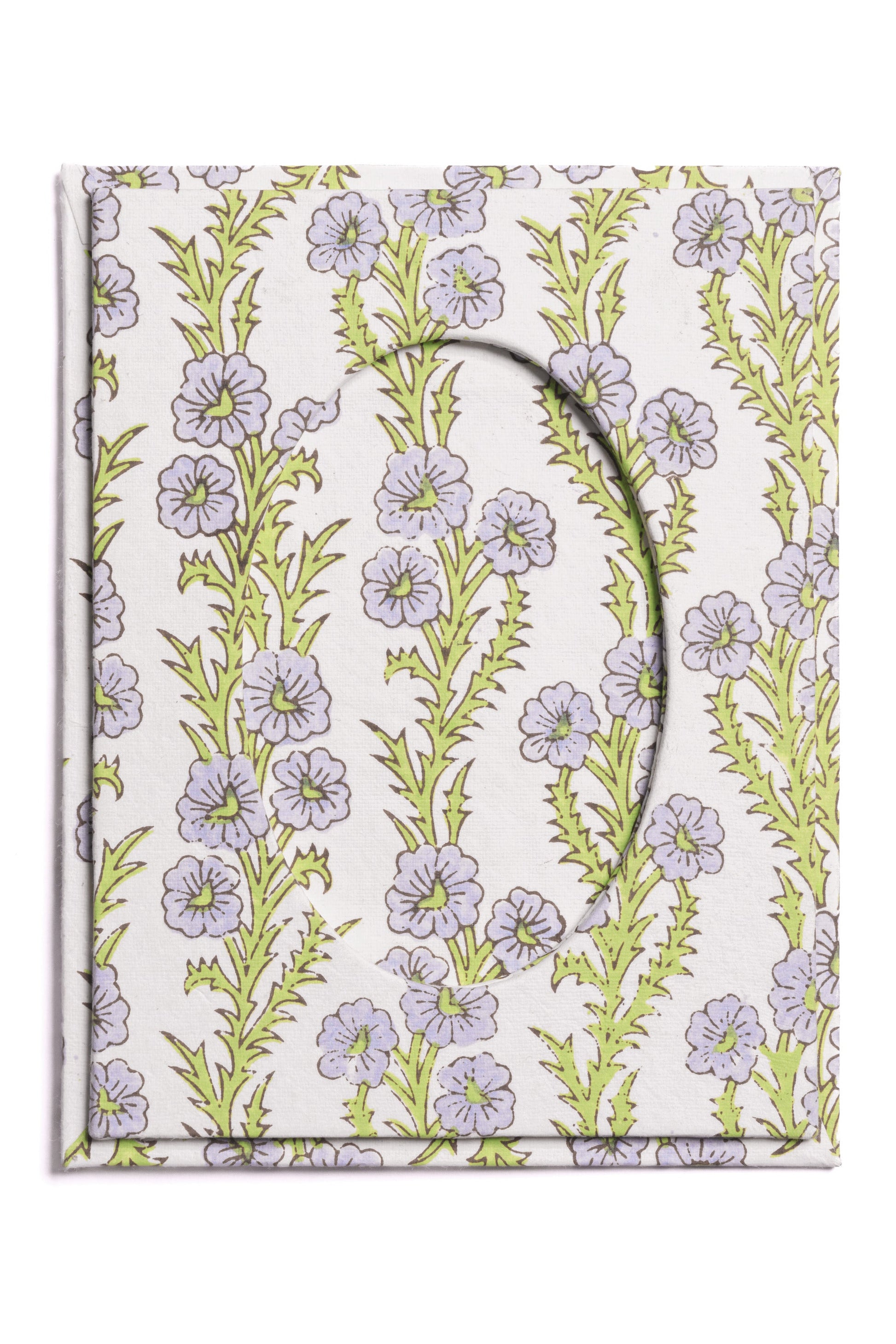 Blue forget-me-not floral fabric 4x6 oval picture frame