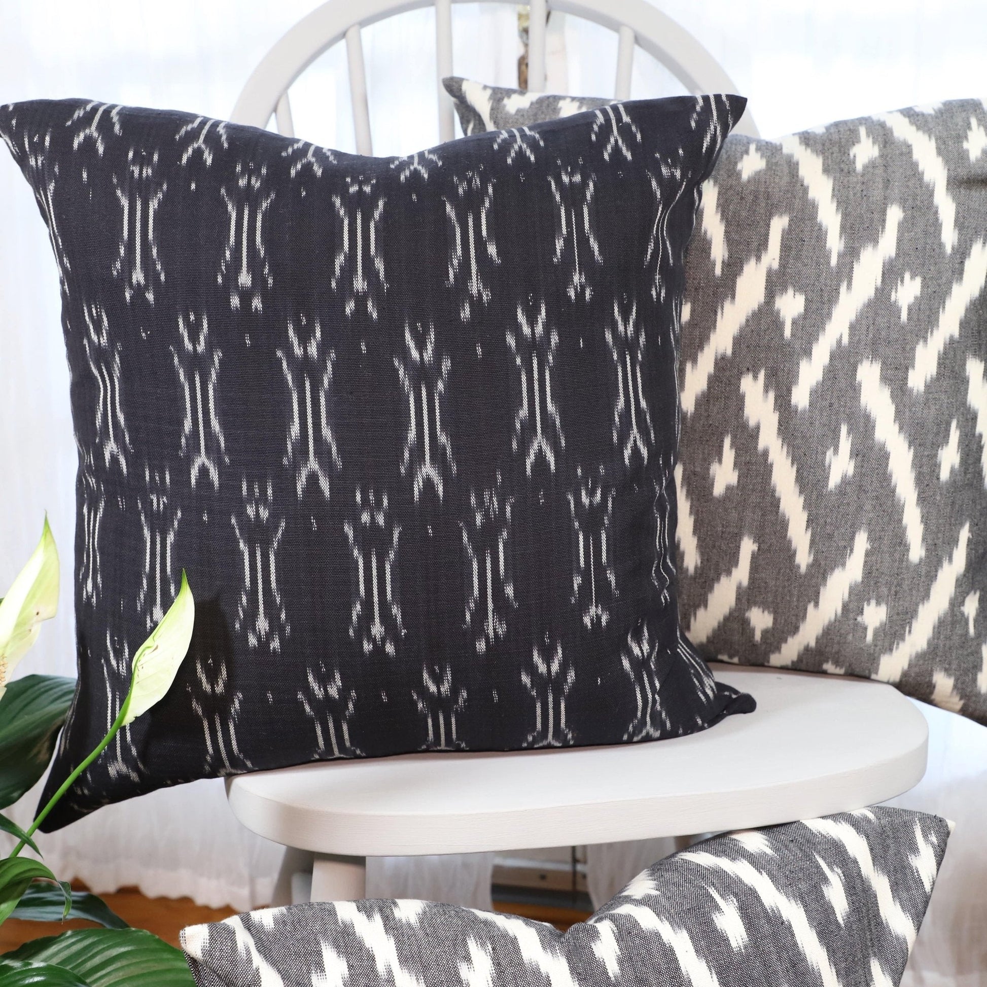 Betty Throw Pillow Cover - Passion Lilie