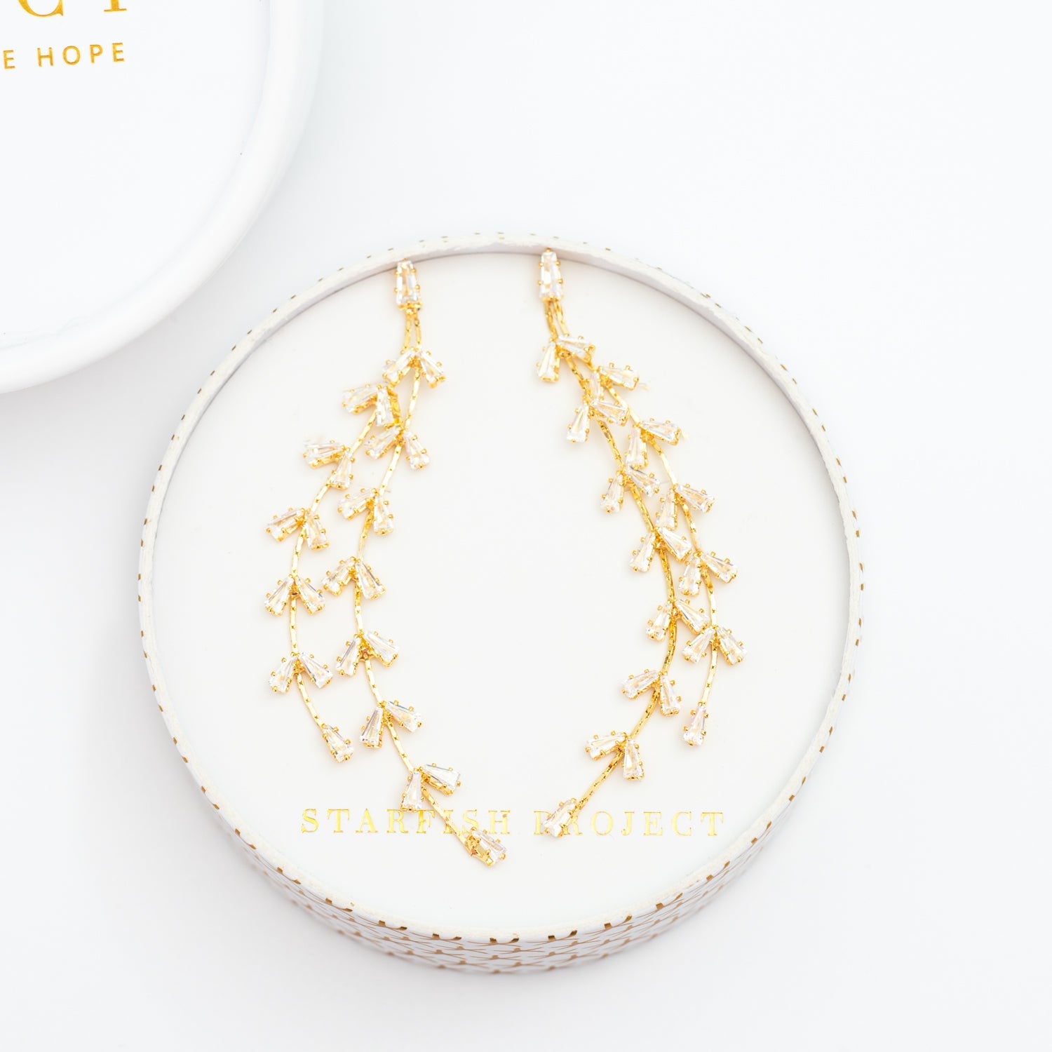 Gold earrings for a wedding, dangling gold earrings, earrings for a bride, fashion jewelry, jewelry presents