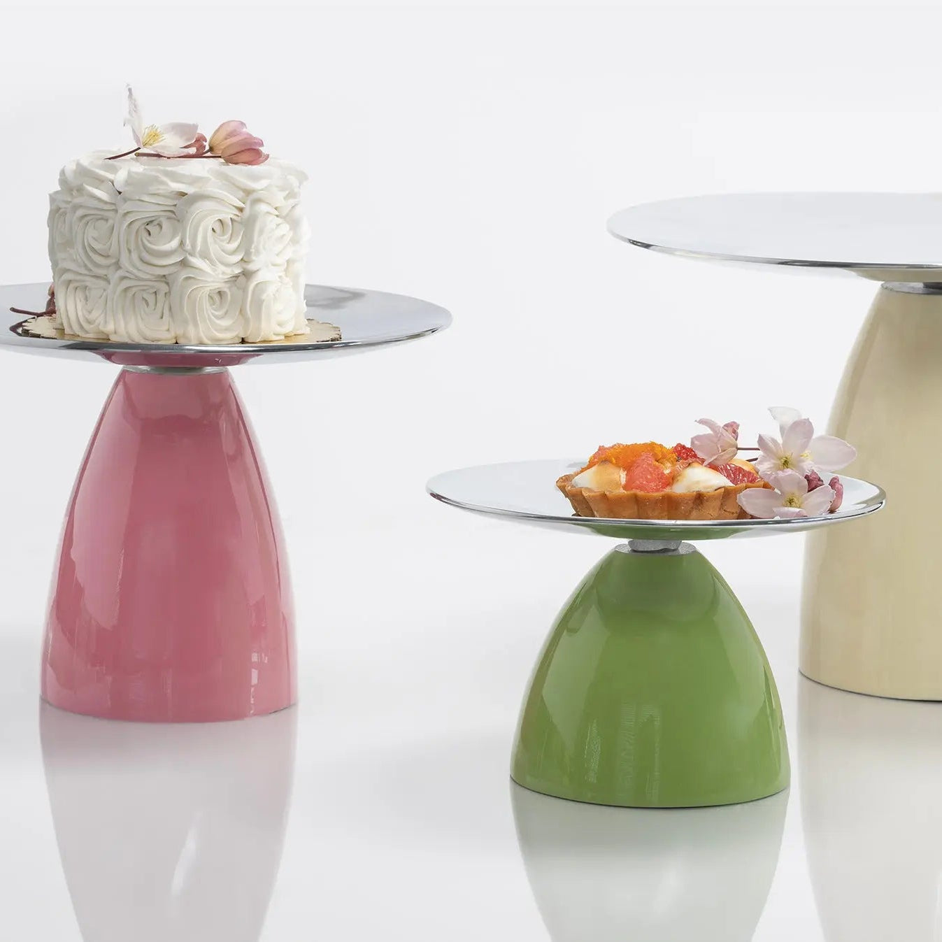 Luxe Cake Pedestal - Nima Oberoi Lunares 