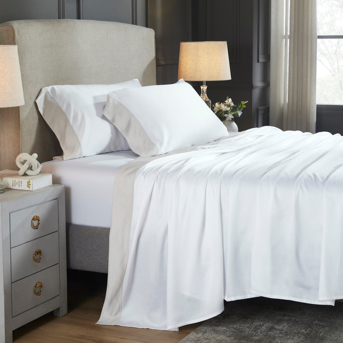 QSS-529-6080_1|White 100% Lyocell sheet set, including a flat sheet, fitted sheet, and pillowcase for luxurious, breathable bedding.