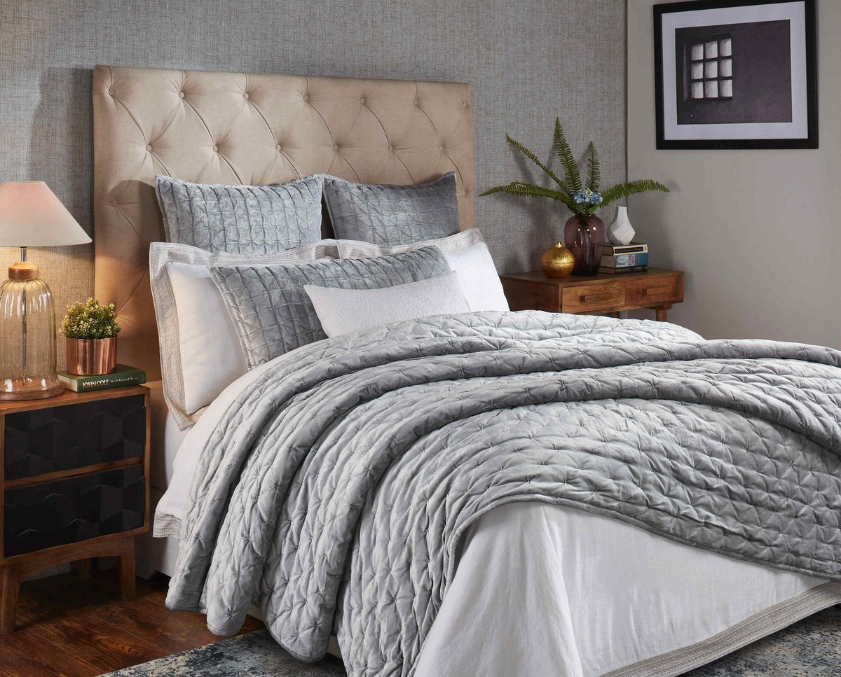 QT-324-9496_3|Stylish gray quilt, featuring a unique dimensional geometric design, offers a contemporary and cozy bedroom update.