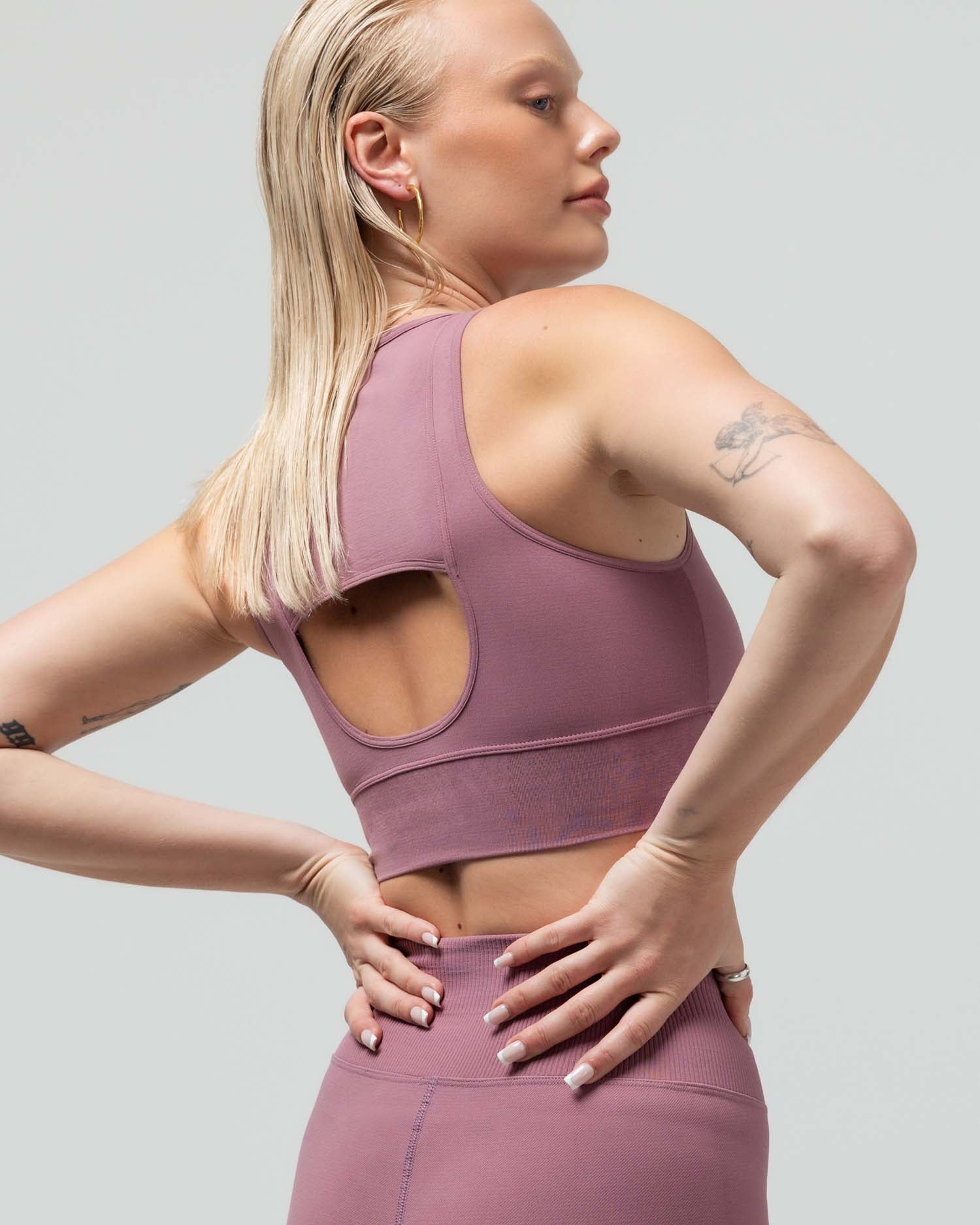 MAUVE