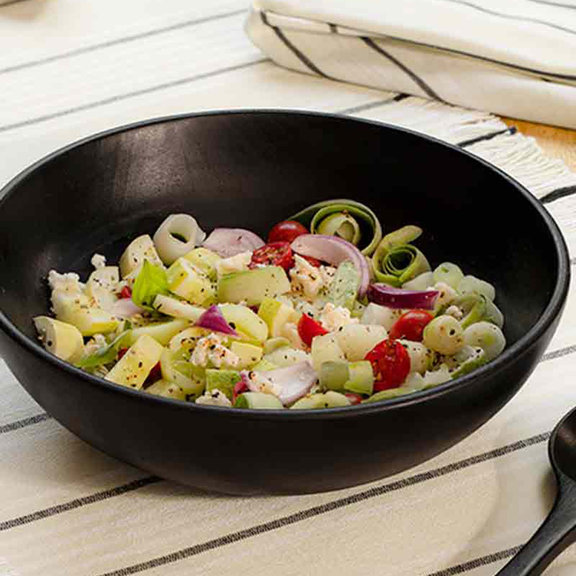 Mango Wood Salad Bowl 33.8 oz | Midnight Black Wooden Serving Bowl