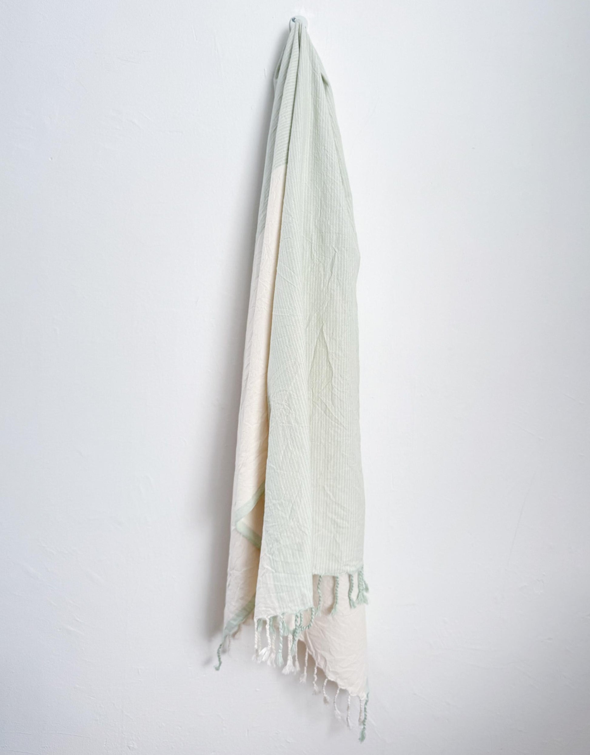 sage-ivory-tonal-towel home & loft turkish cotton throw blanket