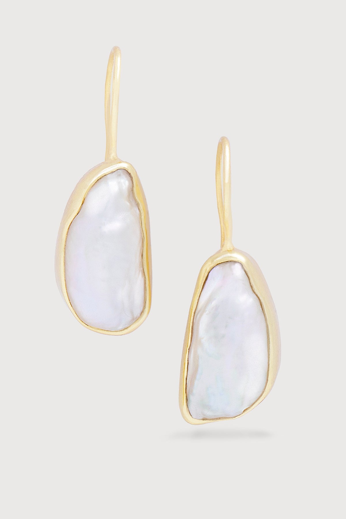 FRESHWATER PEARL DROP EARRINGS Gold