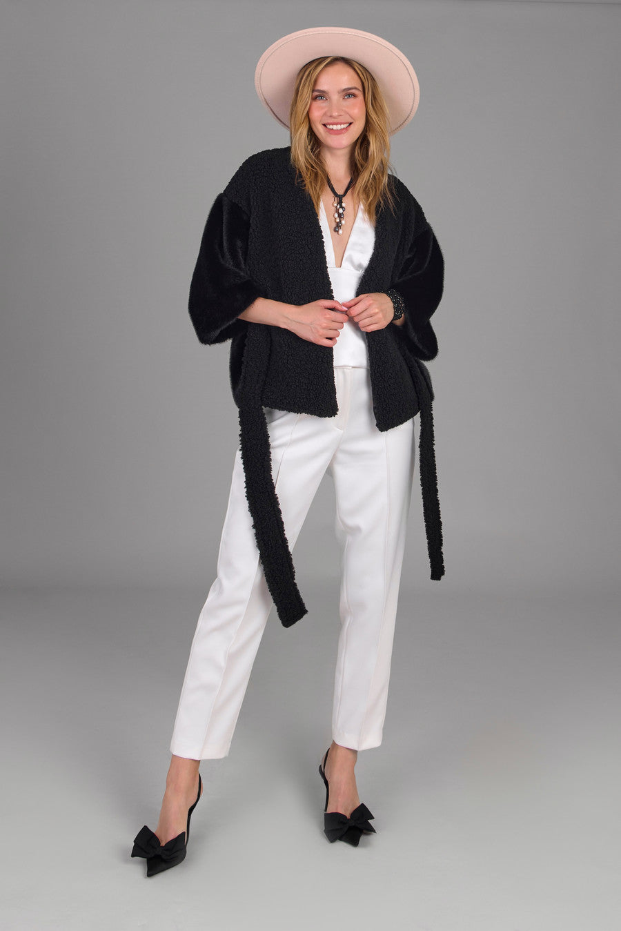 Fur Tie Front Short Kimono - Black