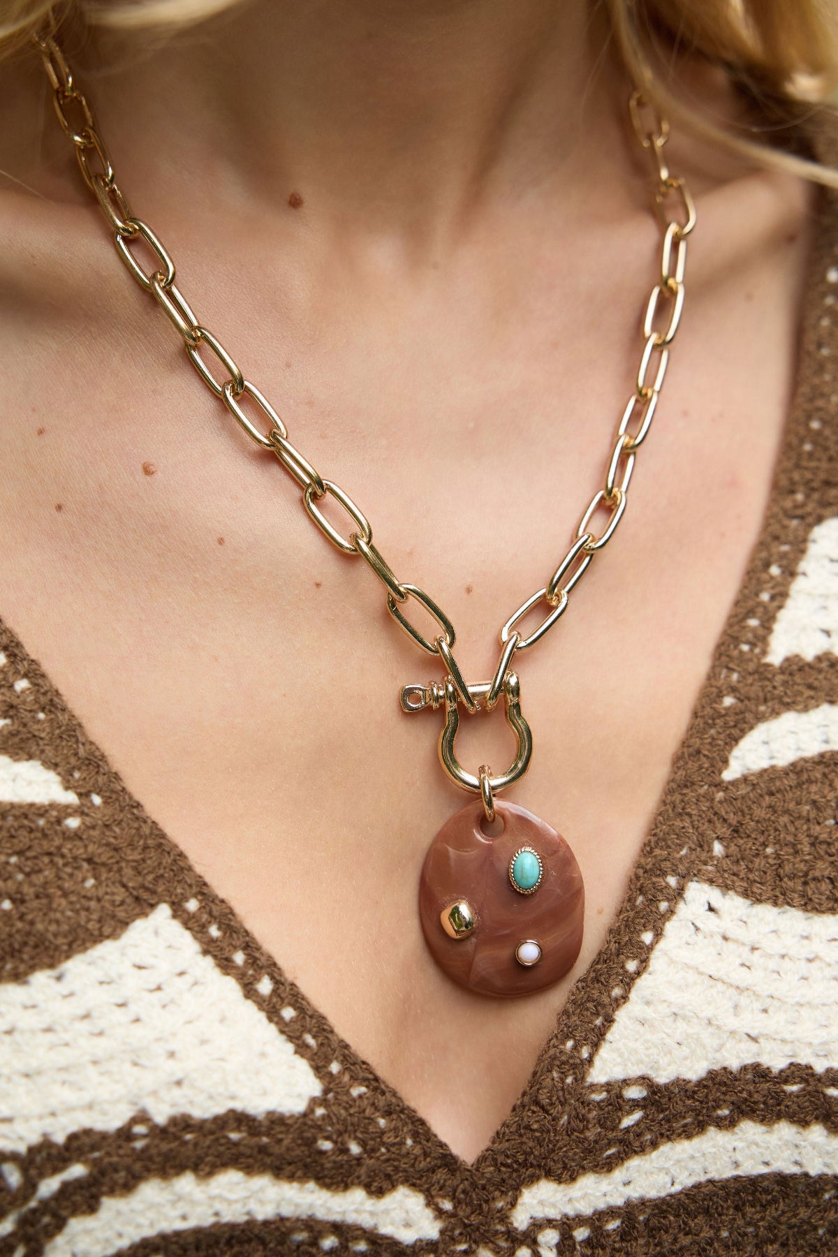 Stone-Studded Wood Disc Pendant Necklace - Brown