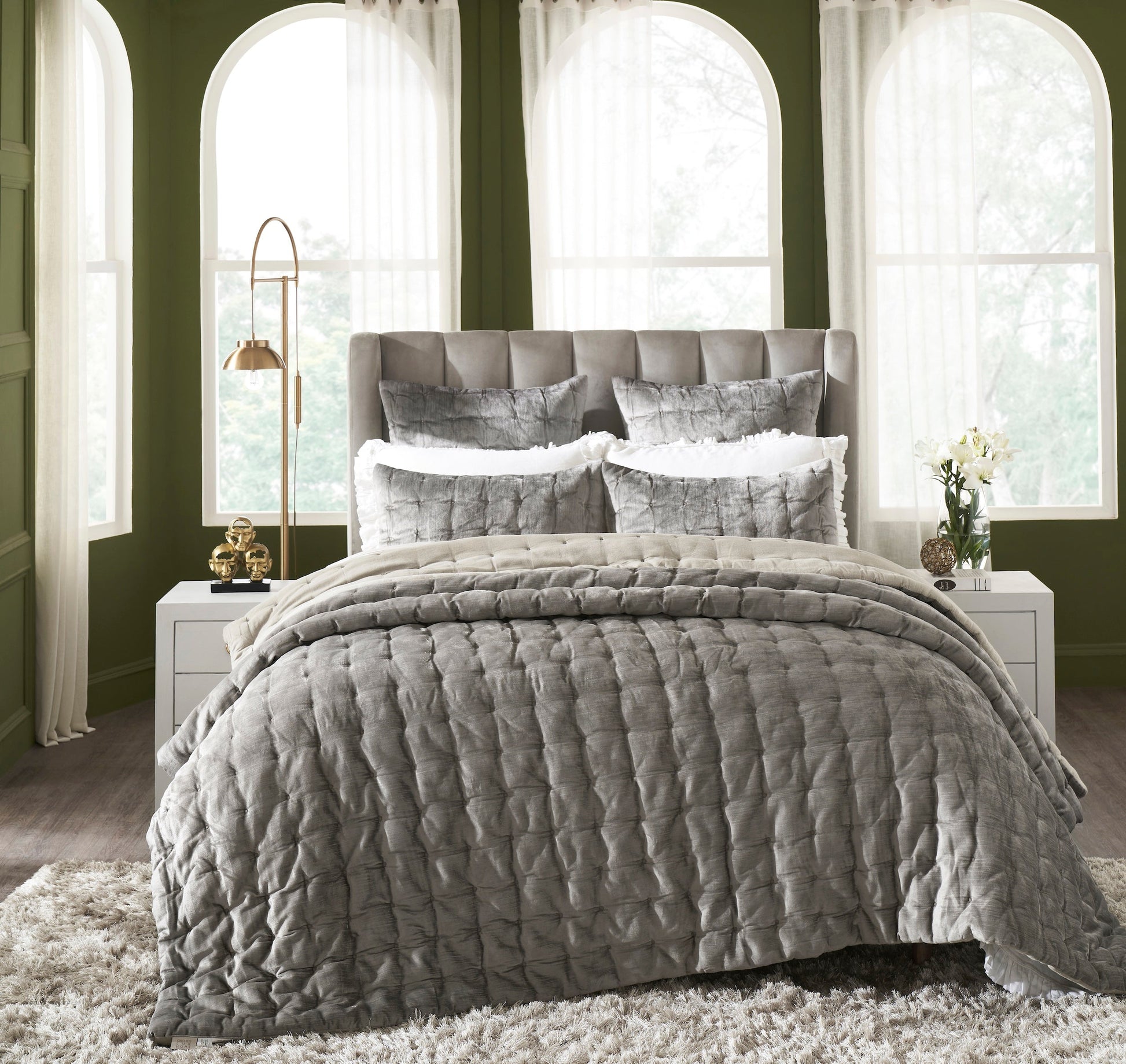 QT-307-11096_1|Luxurious charcoal grey textured quilt with square tufting, perfect for modern bedroom decor. Soft, inviting bedding for a cozy space.