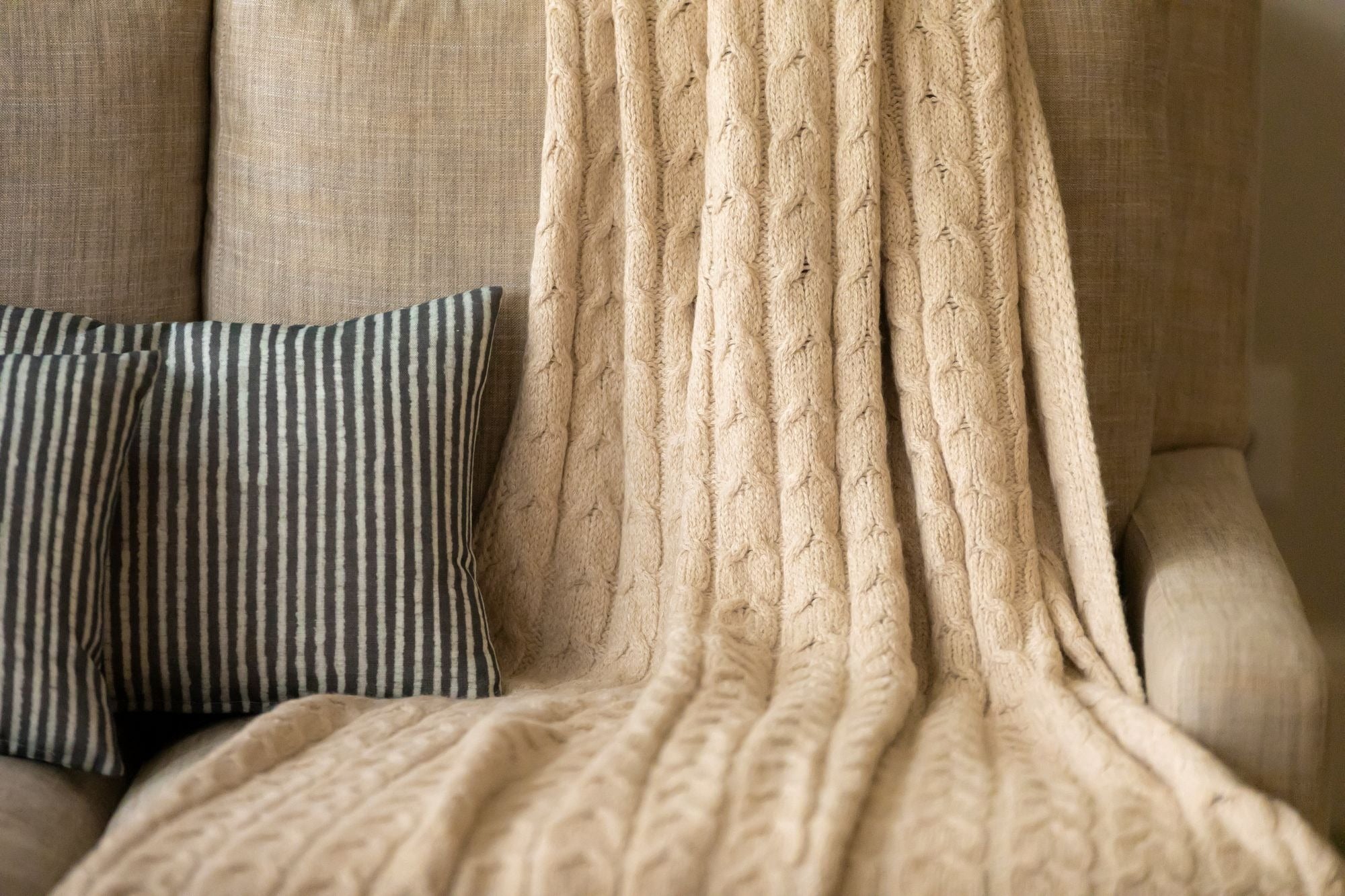 Muru Collection - Pima Cotton & Undyed Baby Alpaca Light Tan Cable Throw