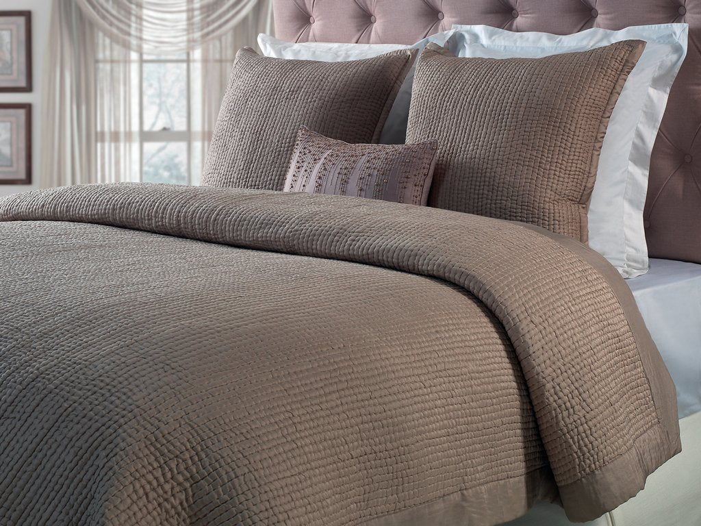 CL-155-9496_1|Luxurious quilted coverlet in a neutral hue, adding sophisticated texture and lightweight warmth for elegant and comfortable bedding.