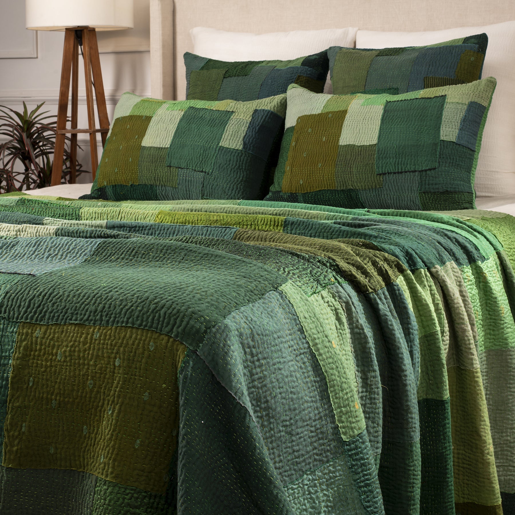 Landscape Fray Patch Handmade vintage Kantha Throw - Green