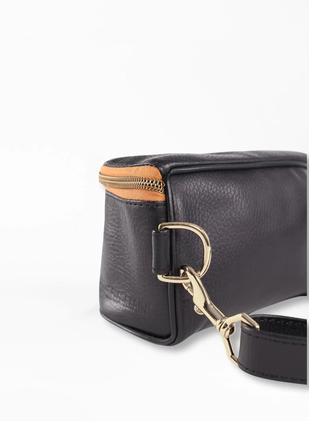 Leather hip bag collection for fall