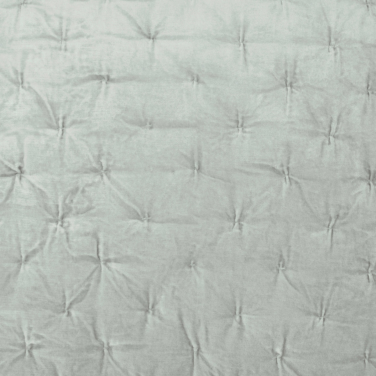 QT-371-9496_7|Soft gray velvet quilt with classic button-tufted design. Luxurious bedding for comfort and elegant bedroom decor.