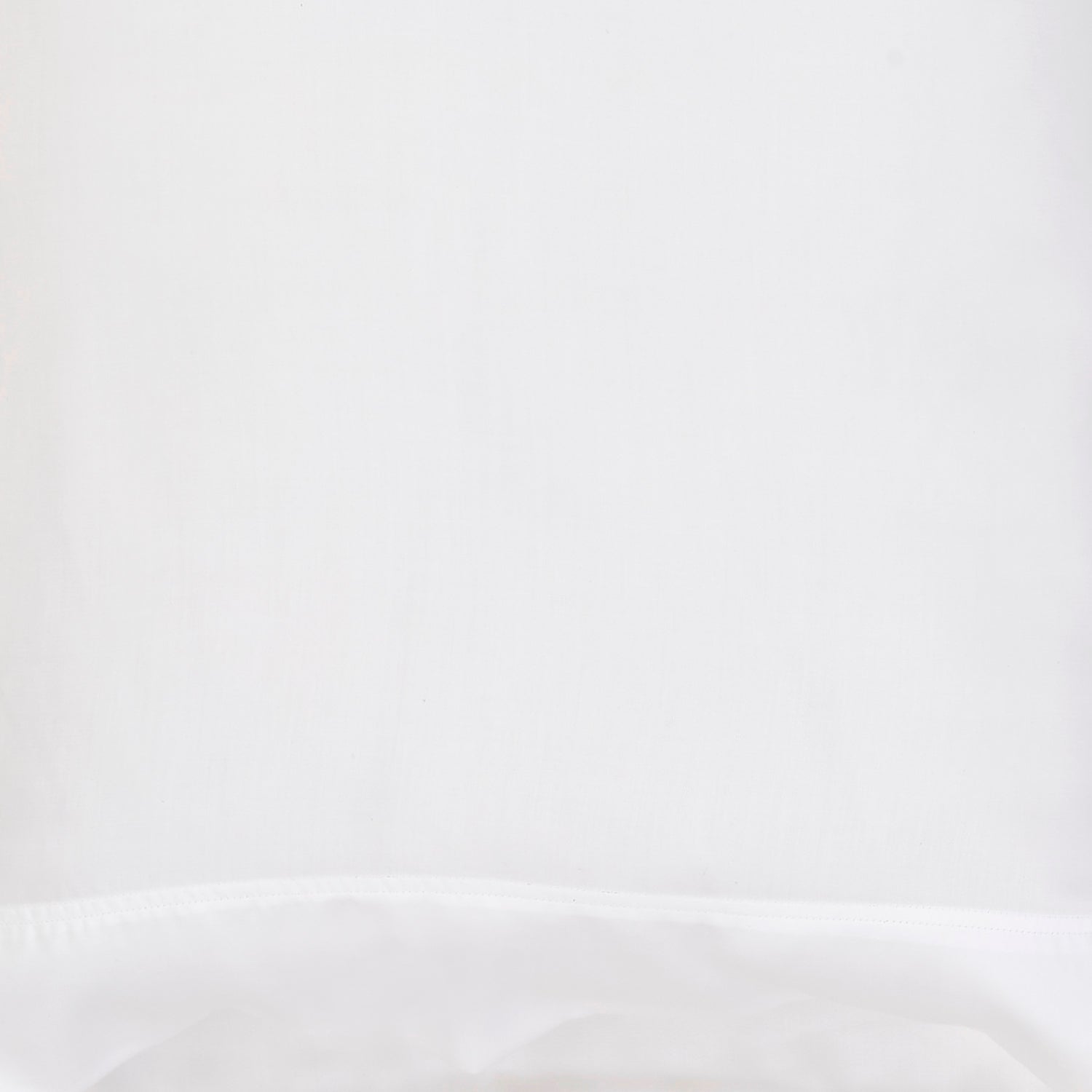 AKP-509-2040_3|Close-up of white 100% Lyocell sheet with sateen weave, incredibly soft and breathable luxury bedding fabric. (118)