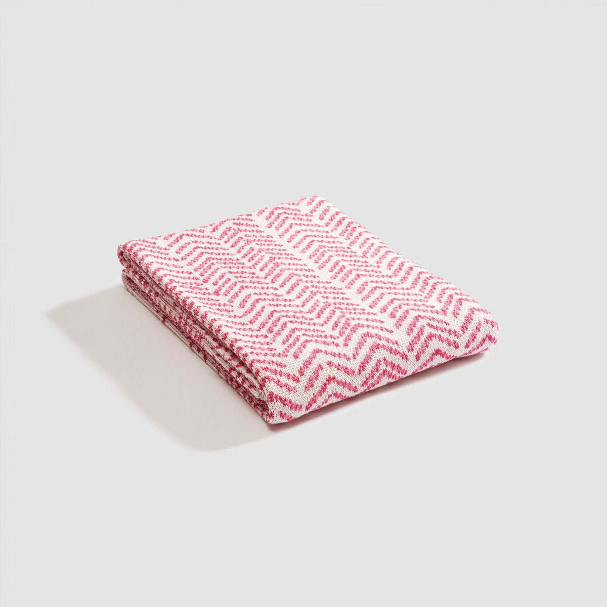 In2Green Eco Throw Cotton Sustainable Knit Warrior Throw Blanket Pink | Breast Cancer 601570193200 BL01GWB1