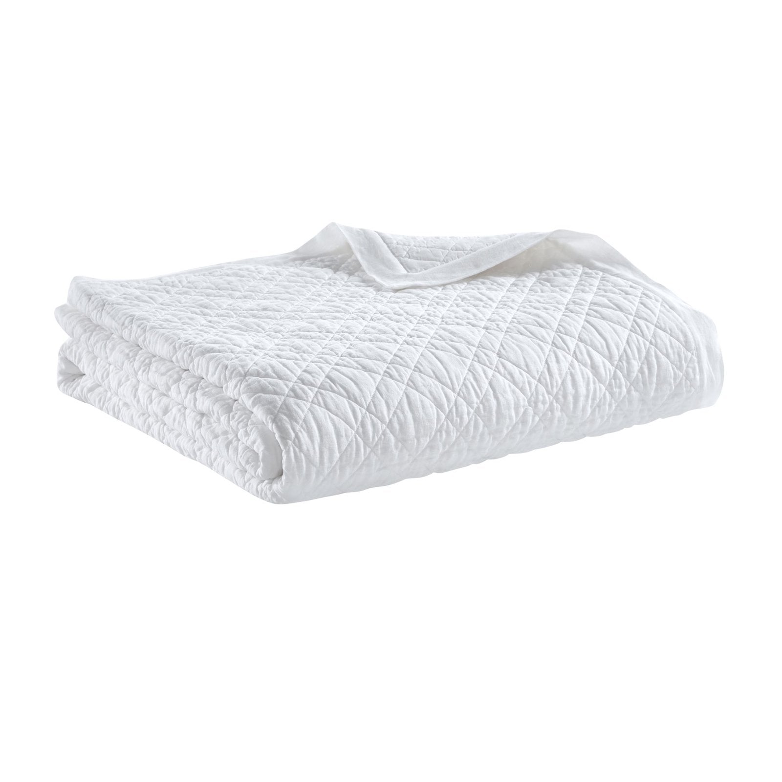CL-253-11096_5|Luxurious white quilted coverlet, soft cotton bedding with an elegant diamond stitch pattern, perfect for cozy and stylish bedroom decor.