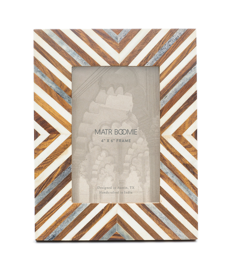 Banka Mundi 4x6 Brown & White Picture Frame - Carved Bone, Wood