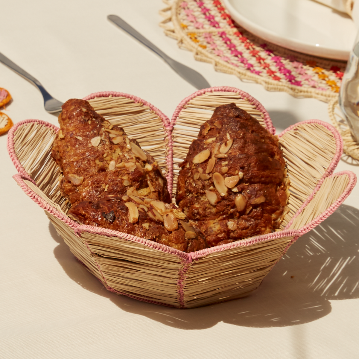 Flower Bread Basket - Pink Trim