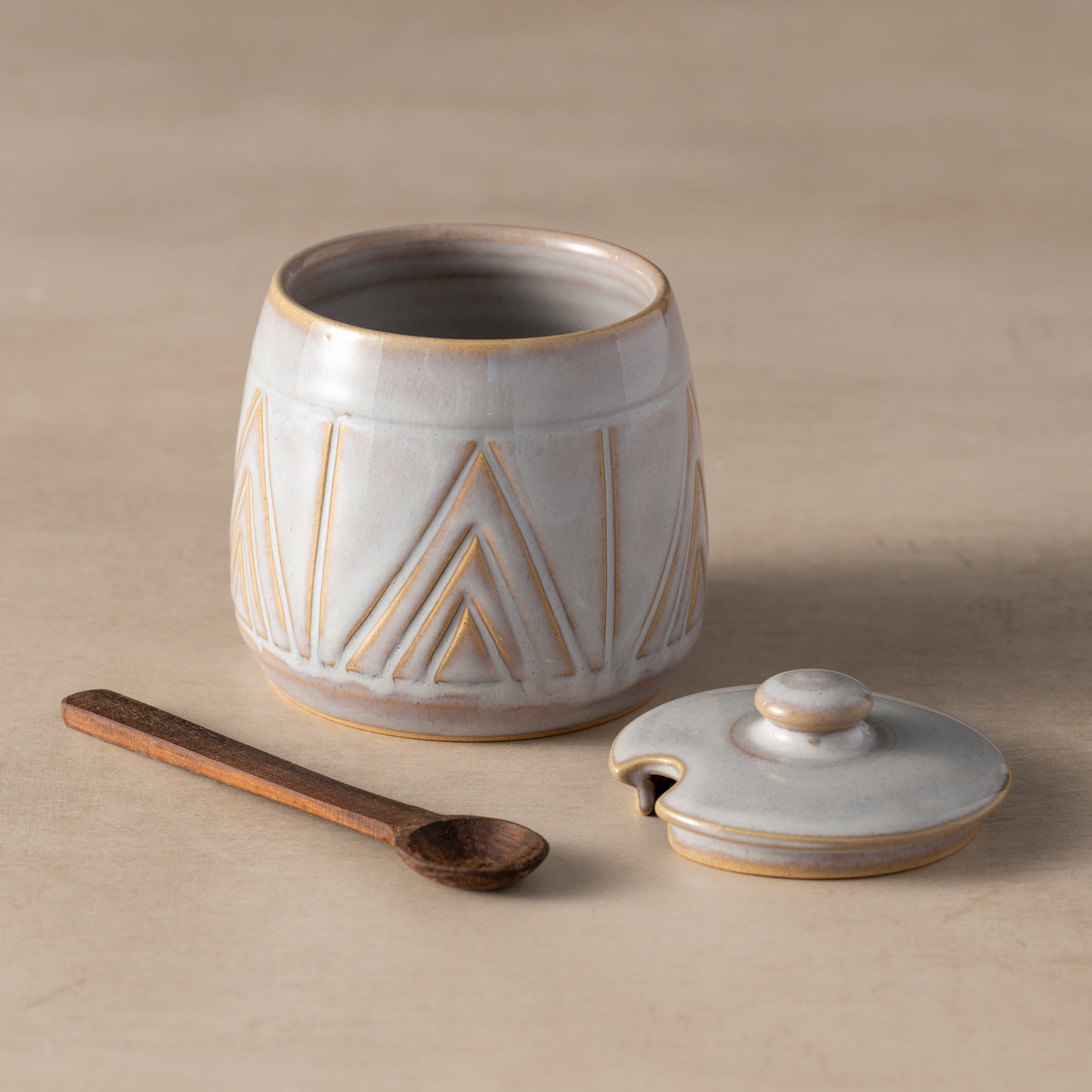 Mountain Peaks Ceramic Cream and Sugar Set - Thumbnail 2