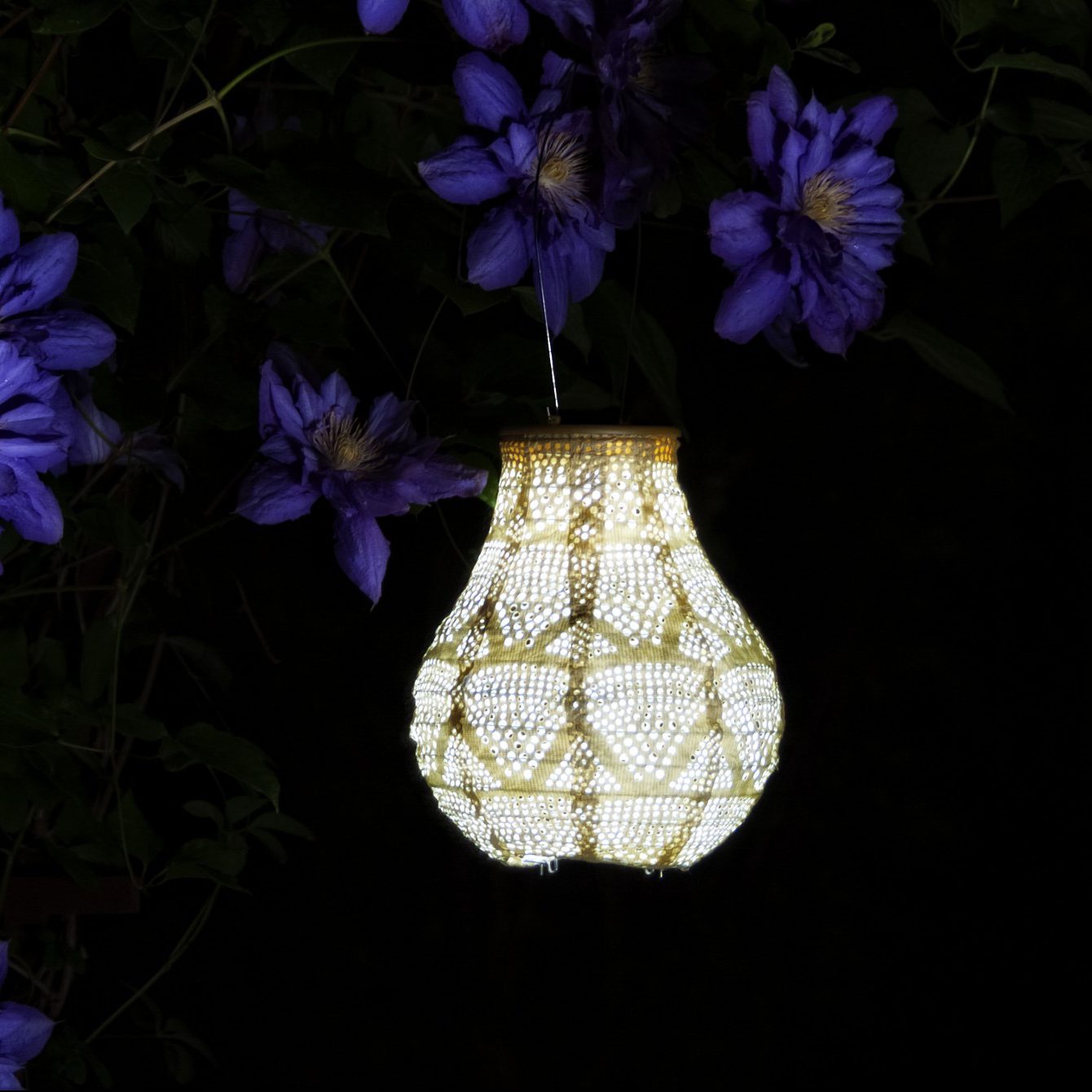 Soji Stella Bulb Tyvek Solar Lantern at night