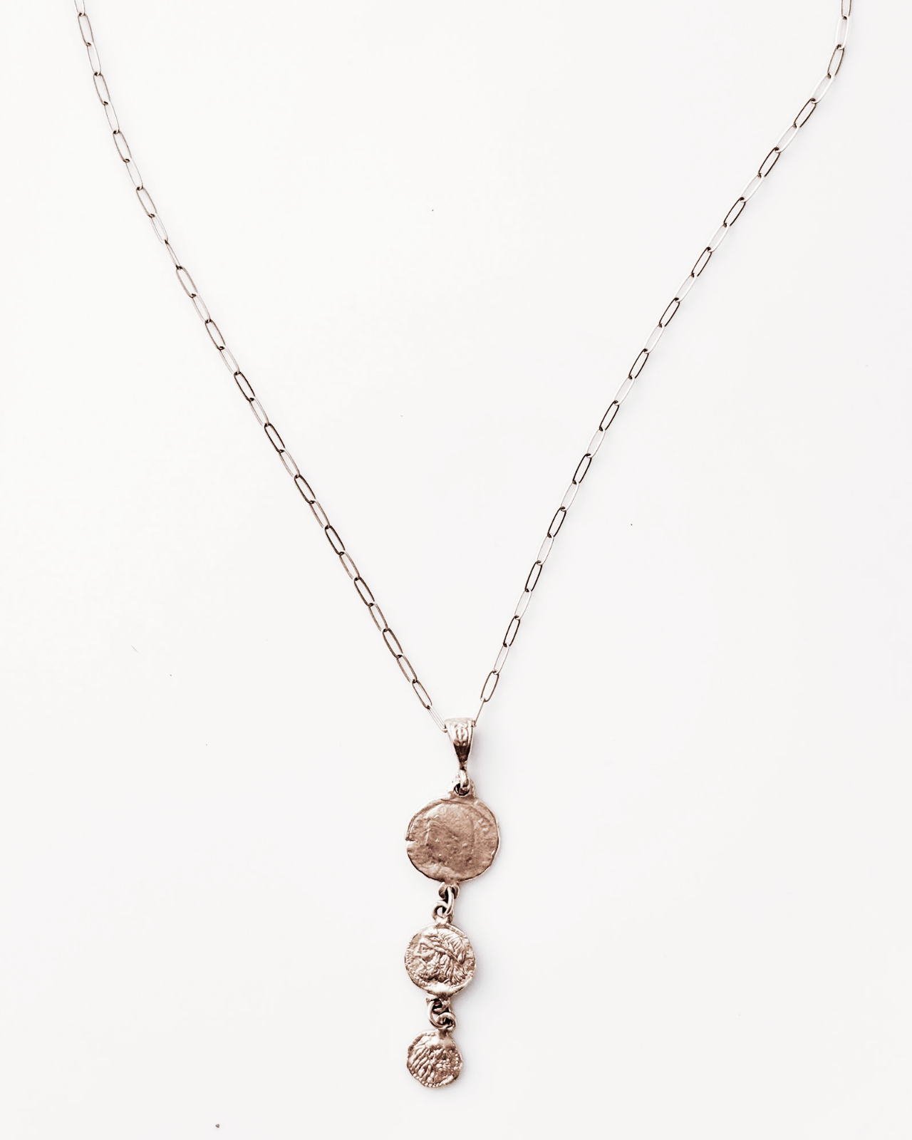 Jamais Deux Sans Trois Necklace
