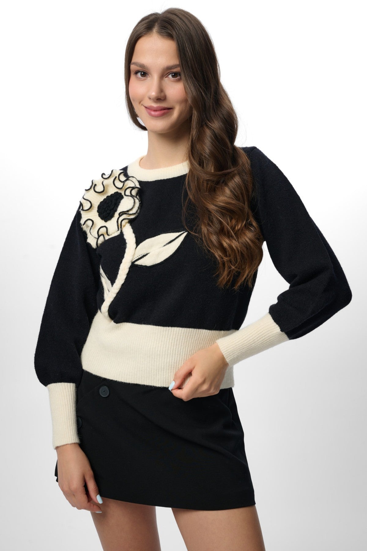 Ruffled Bloom Pullover Sweater - Black