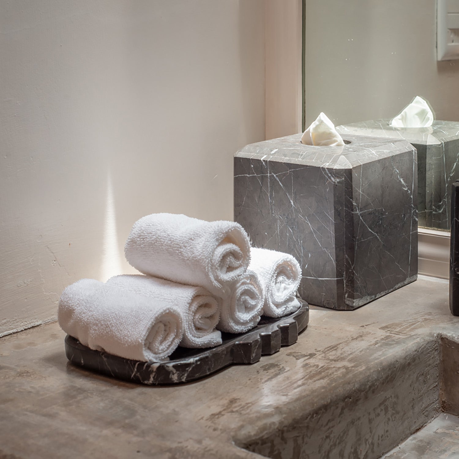 Tauro Tray - Thumbnail 2