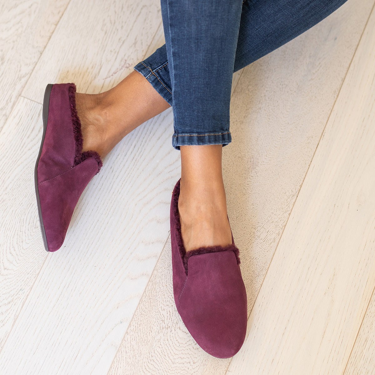 #color_bordeaux-suede