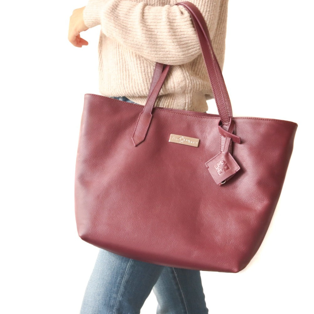 martina leather tote in burgundy color, cherry red leather tote, laptop bag, laptop tote, work bag, travel bag, carry all bag, grained leather, artisan made.