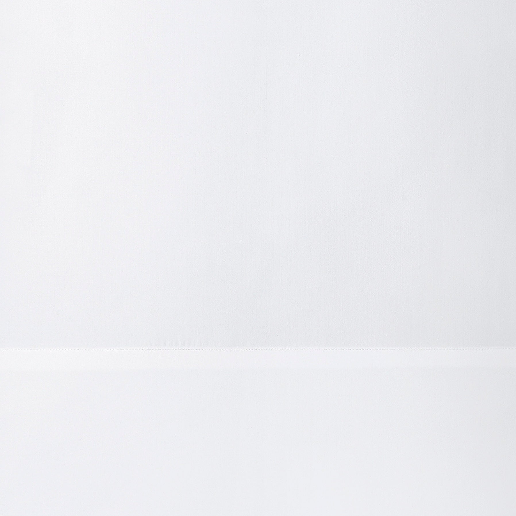 KSS-535-7880_6|Close-up of crisp white 100% cotton sheet fabric, smooth and breathable for ultimate comfort and high-quality bedding.