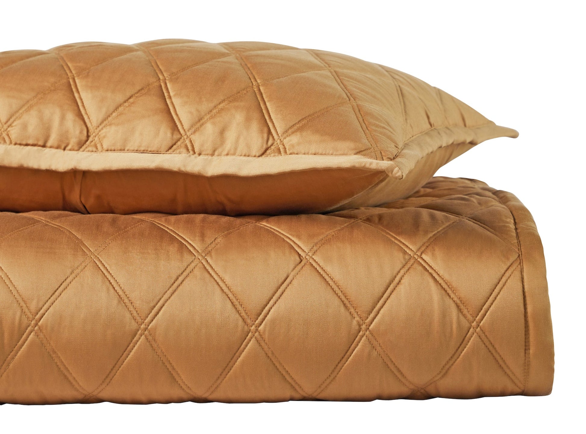 CL-260-11096_8|Golden bronze quilted coverlet and matching pillow with classic diamond pattern, enhancing elegant bedroom decor.