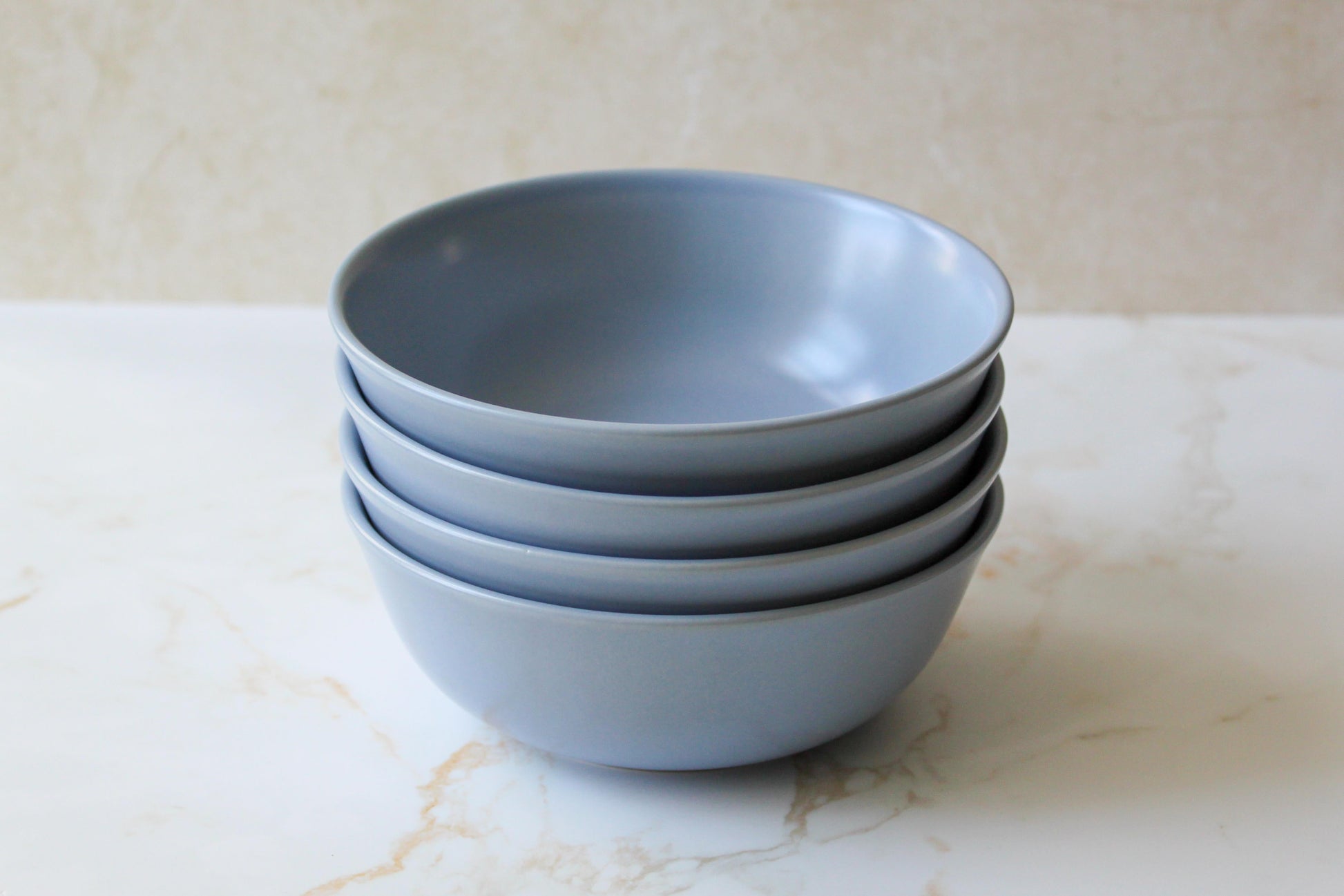 The dome bowl's half-dome design is perfect for everything from morning cereal to midnight ramen cravings!
