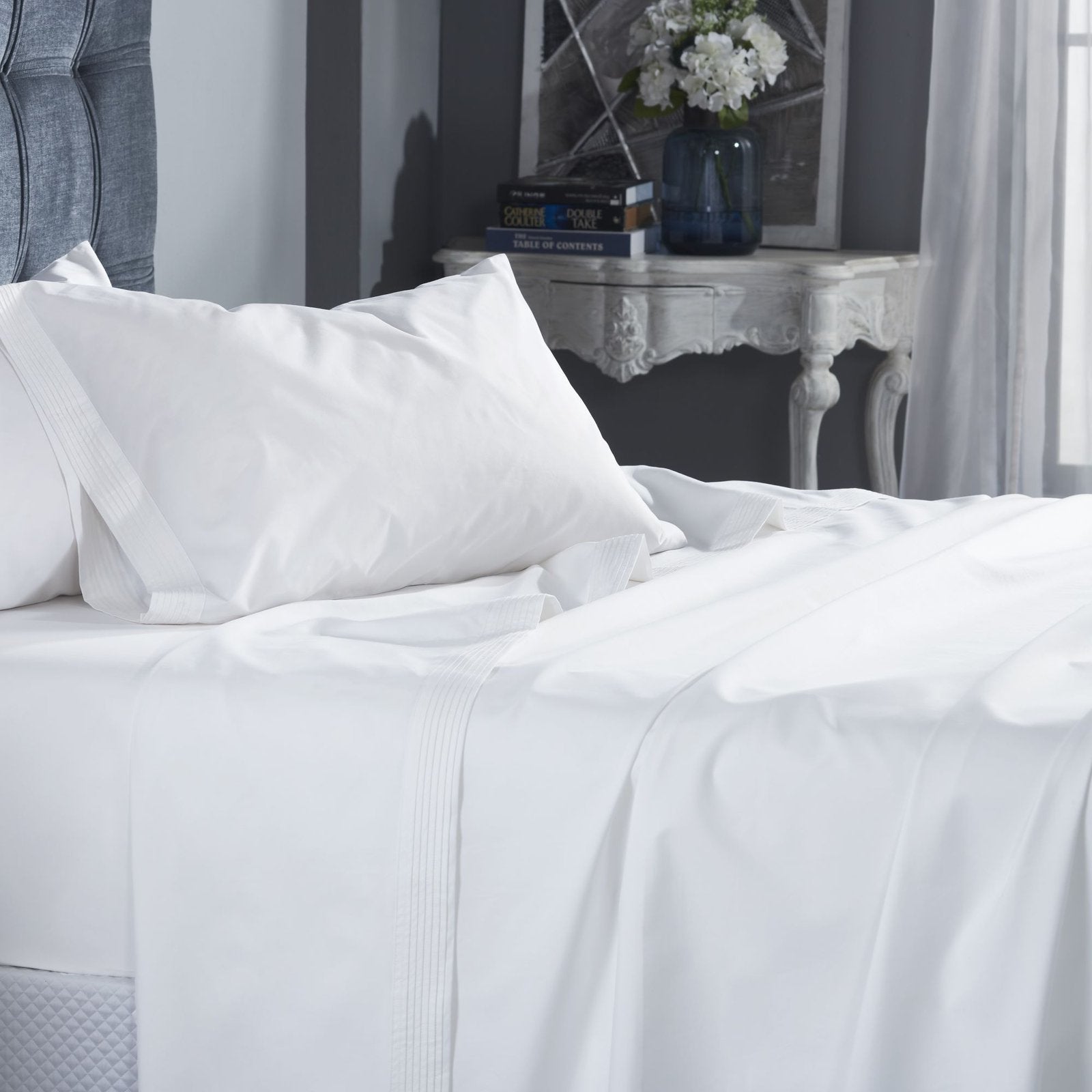 KSS-521-7880_3|Luxurious white 100% cotton sheets with sophisticated vertical pleat detailing, enhancing modern bedroom style.