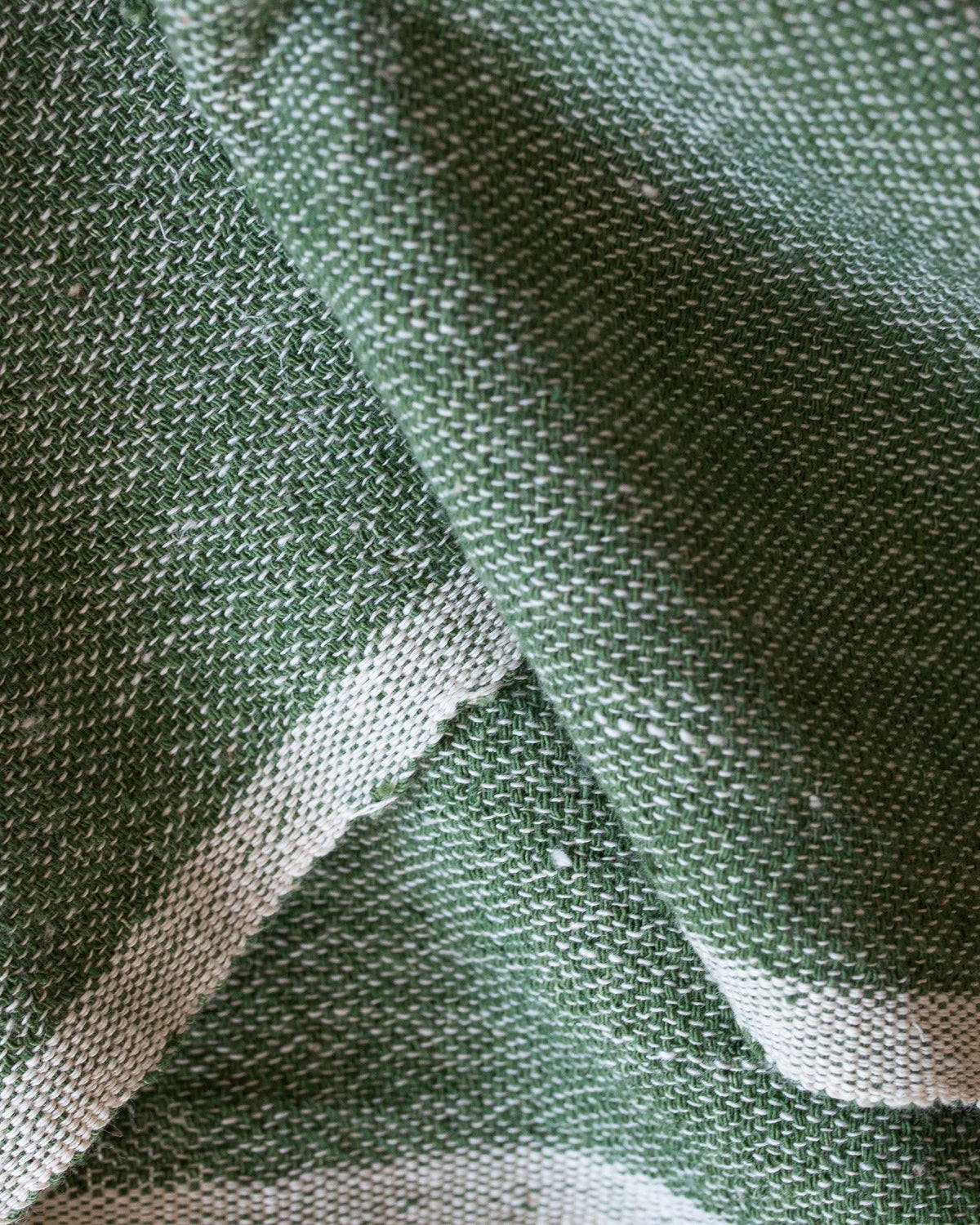 The kd weave Throw - Olive