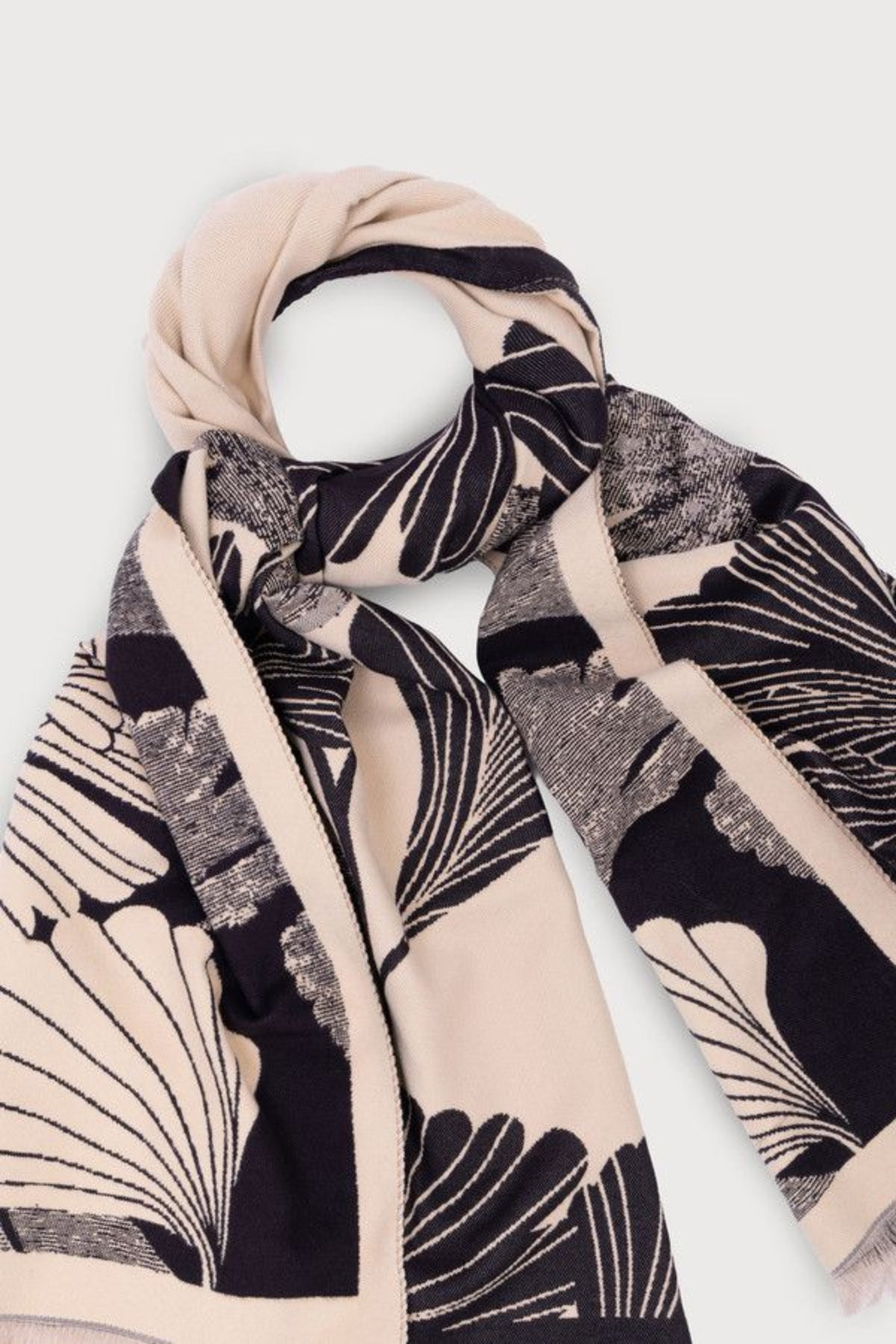 Ginkgo Botanical Reversible Scarf- Black