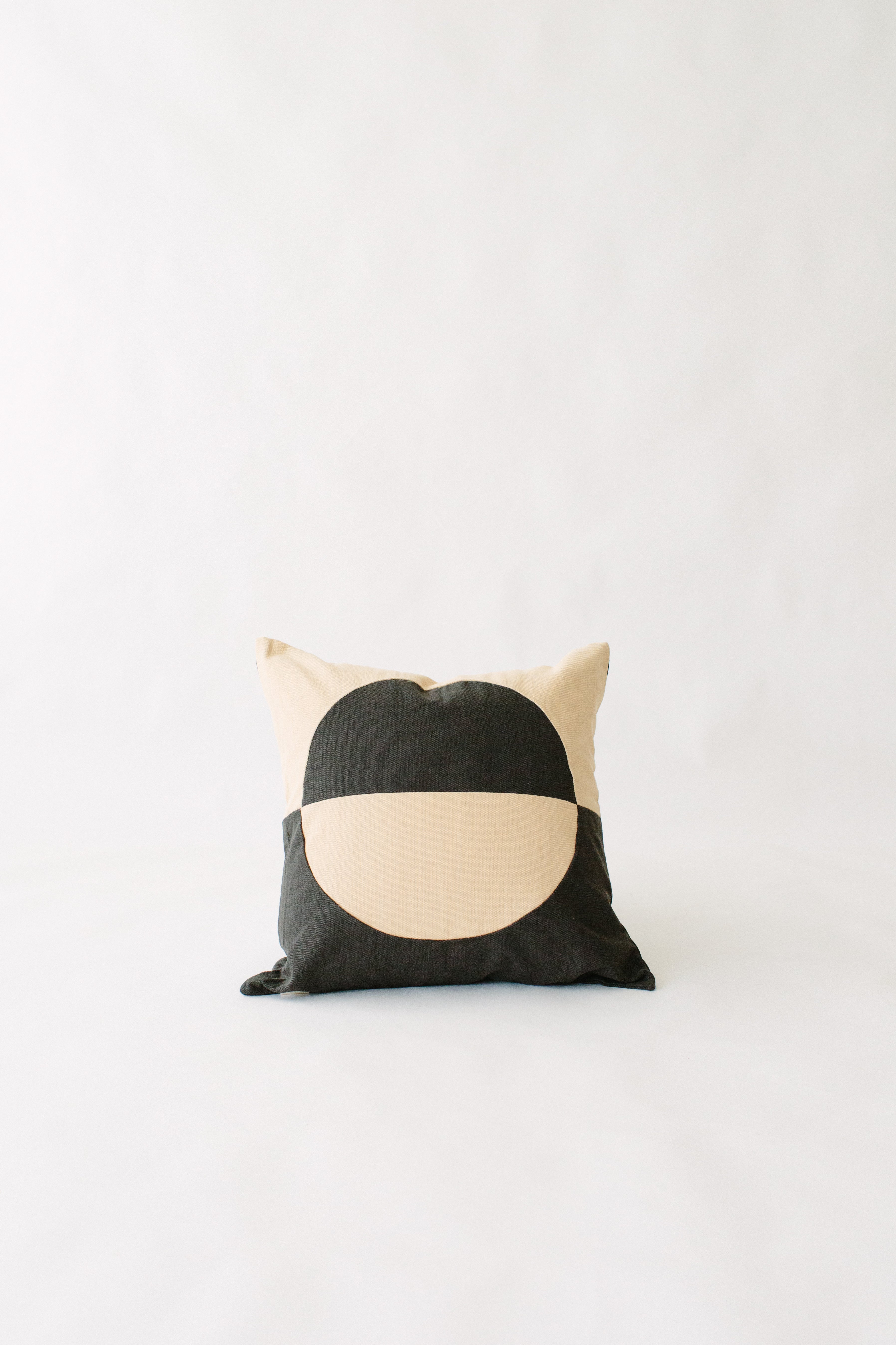 LOOM Imports Blue Moon Pillow cover