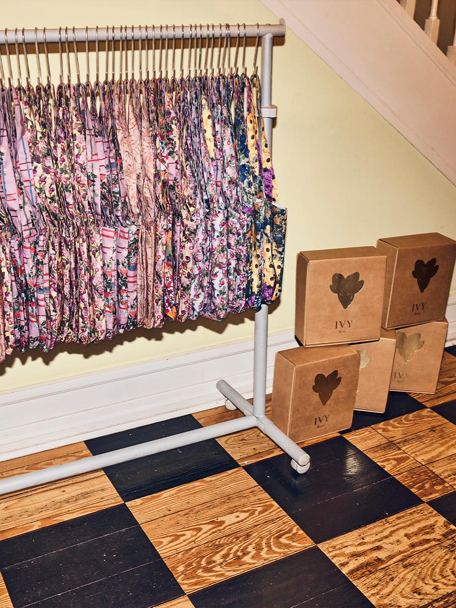 Many Floral Tote Shoulder Bags Lined up