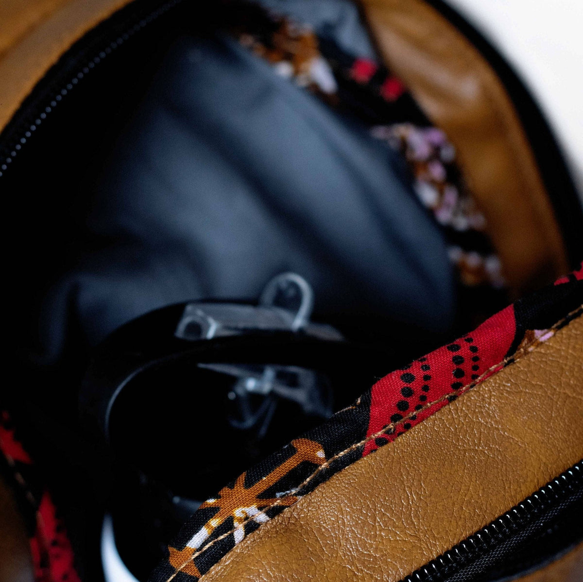 Umoja dark tan vegan leather large crossbody sling bag — Ecodunia #color_brown