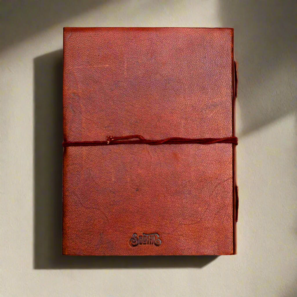 Soothi sustainable leather notebook with embossed motivational quote – ideal gift for writers and dreamers