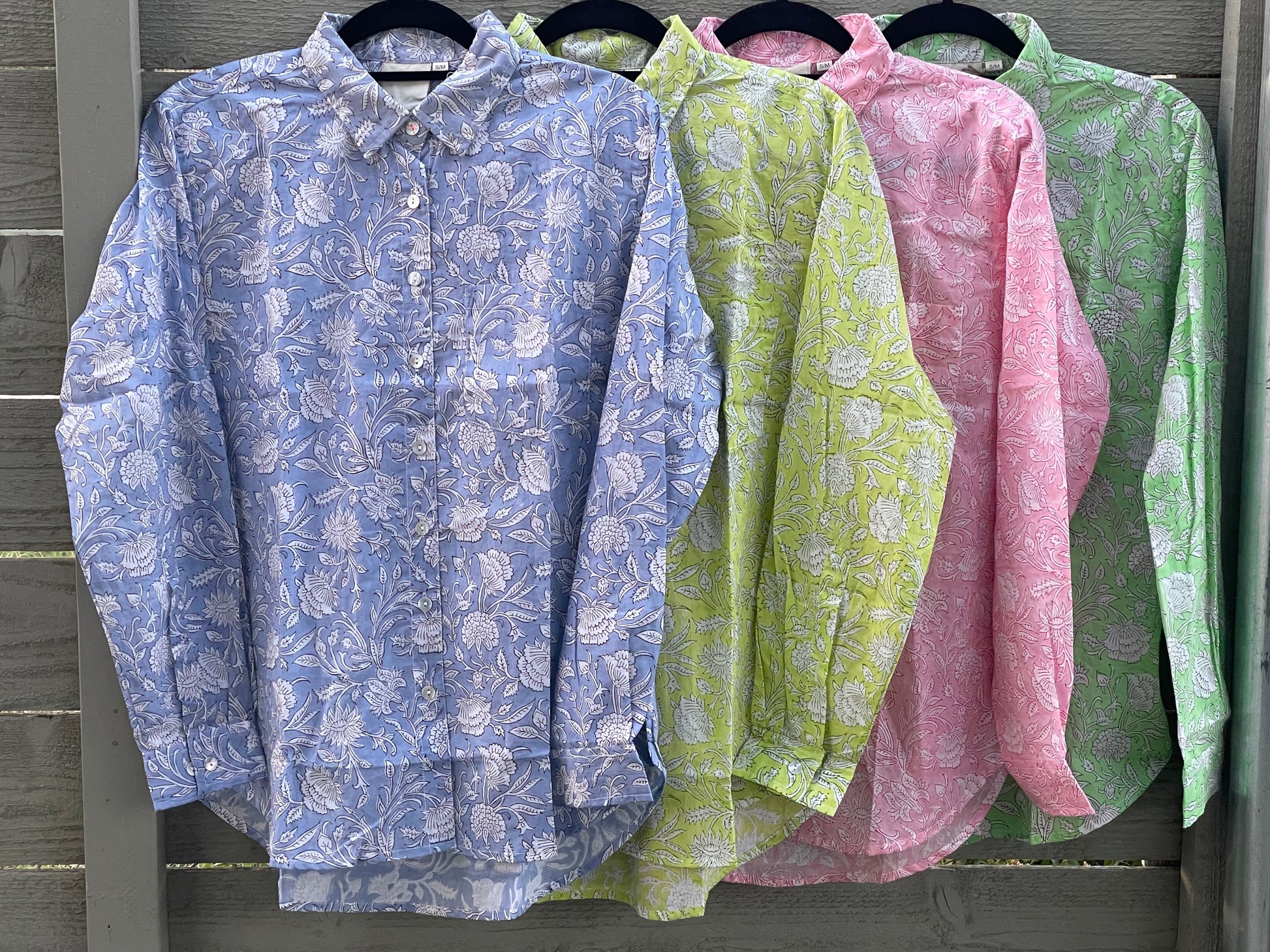 Good Boyfriend Shirt Floral Escape - On fence - Multiple